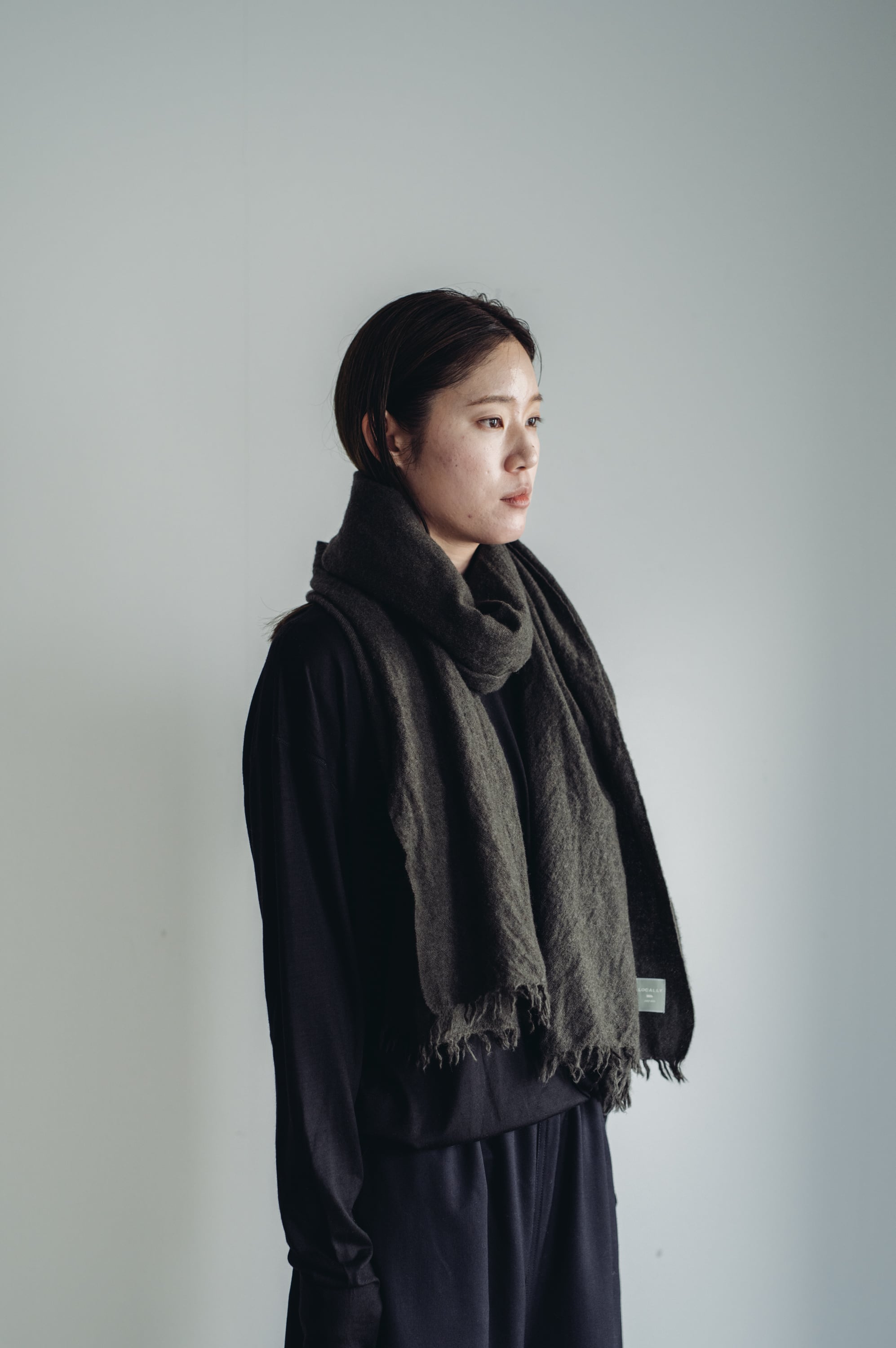 02422-2 muji muffler / brown