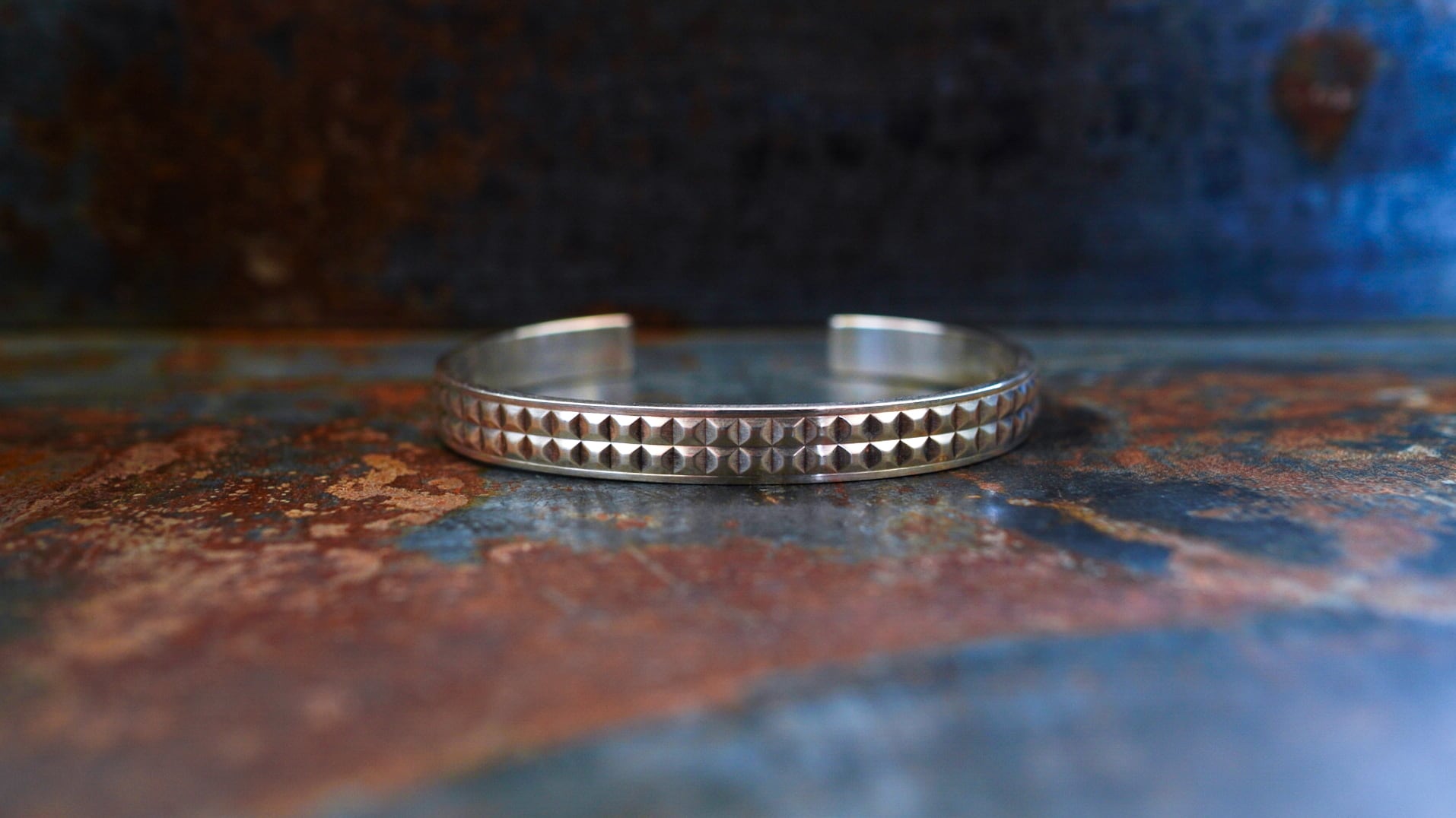 VINTAGE】TIFFANY&Co. ティファニー スタッズ バングル 《カフ