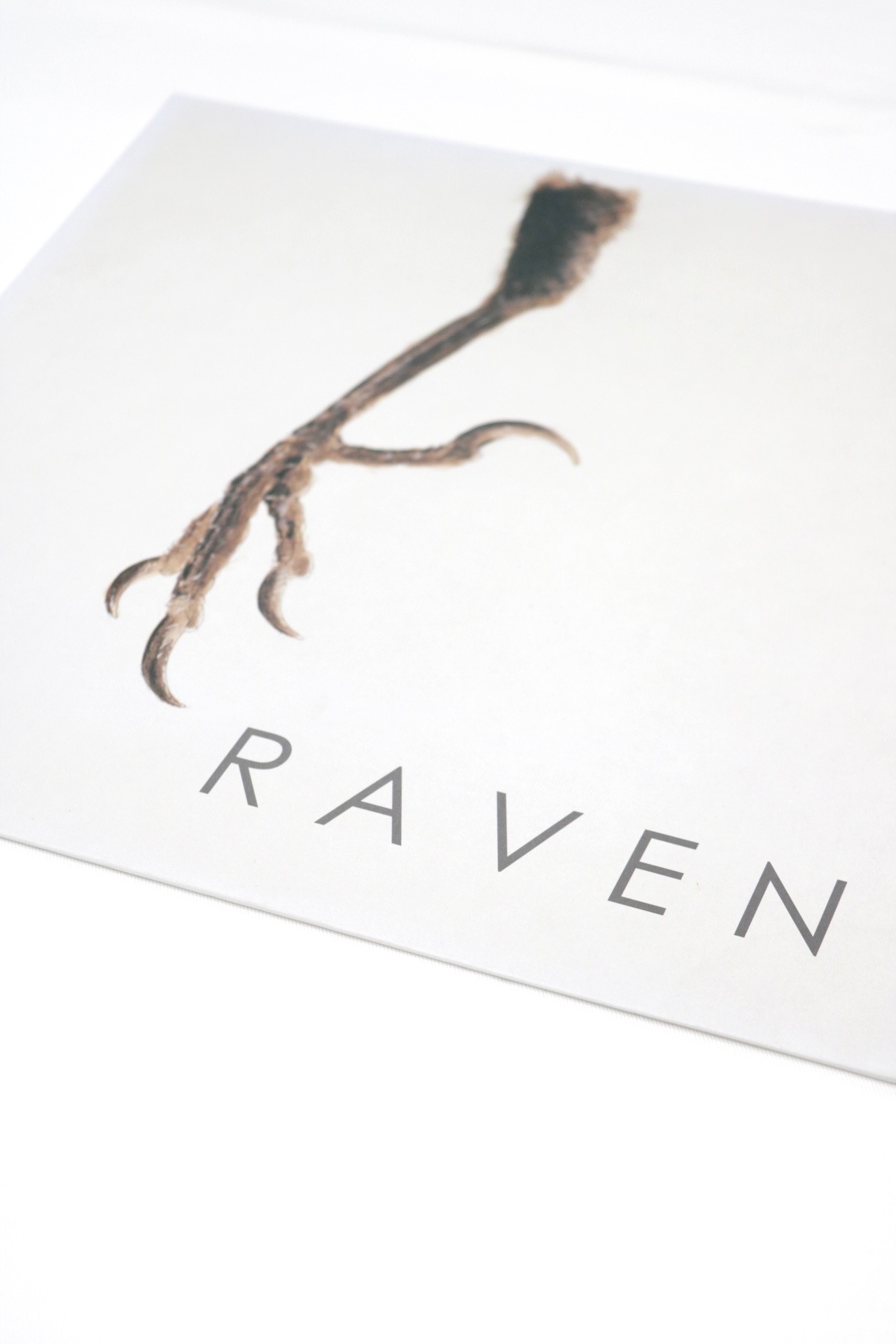 [LP] RAVEN - 限り無く赤に近い黒