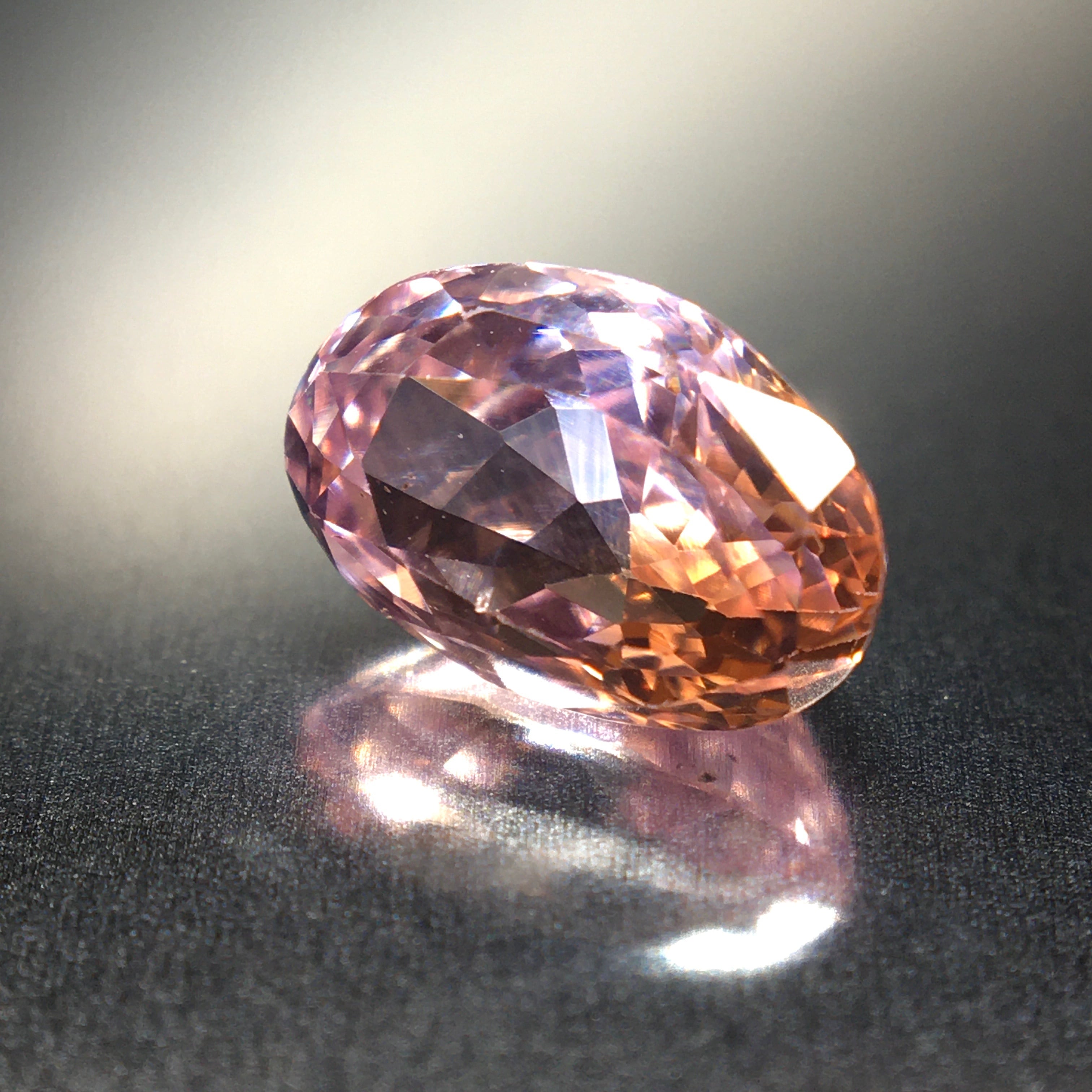 1.4ct UP オレンジとピンクの”凛”とした輝き 天然 非加熱 パパラチァサファイア | Frederick’s Gems&Jewelry  powered by BASE