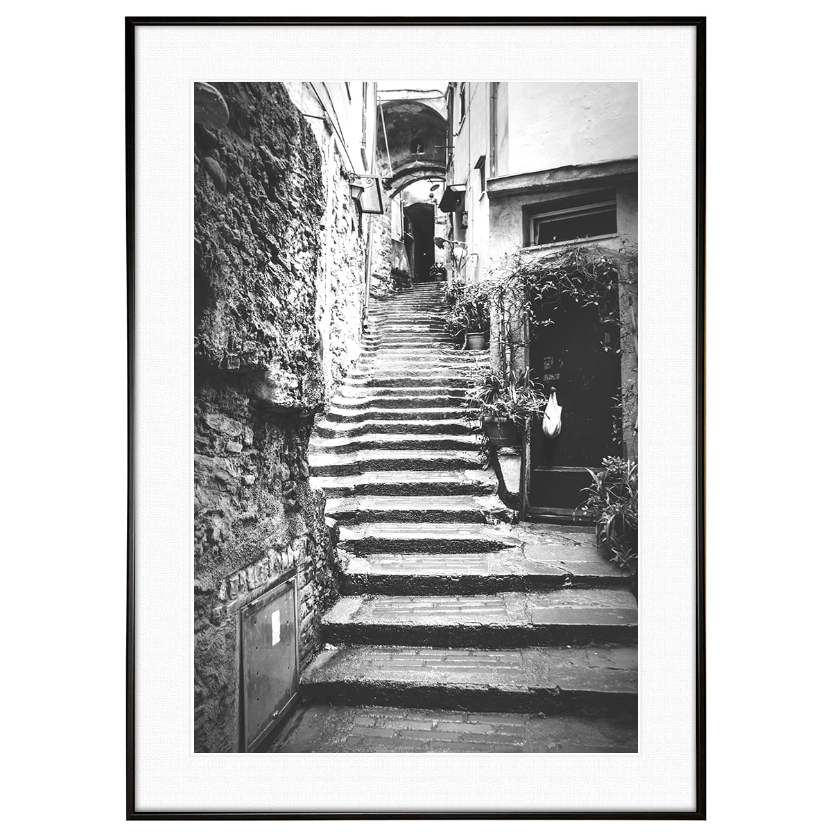 イタリア写真 チンクエ・テッレ 路地裏の風景 インテリアモノクロ