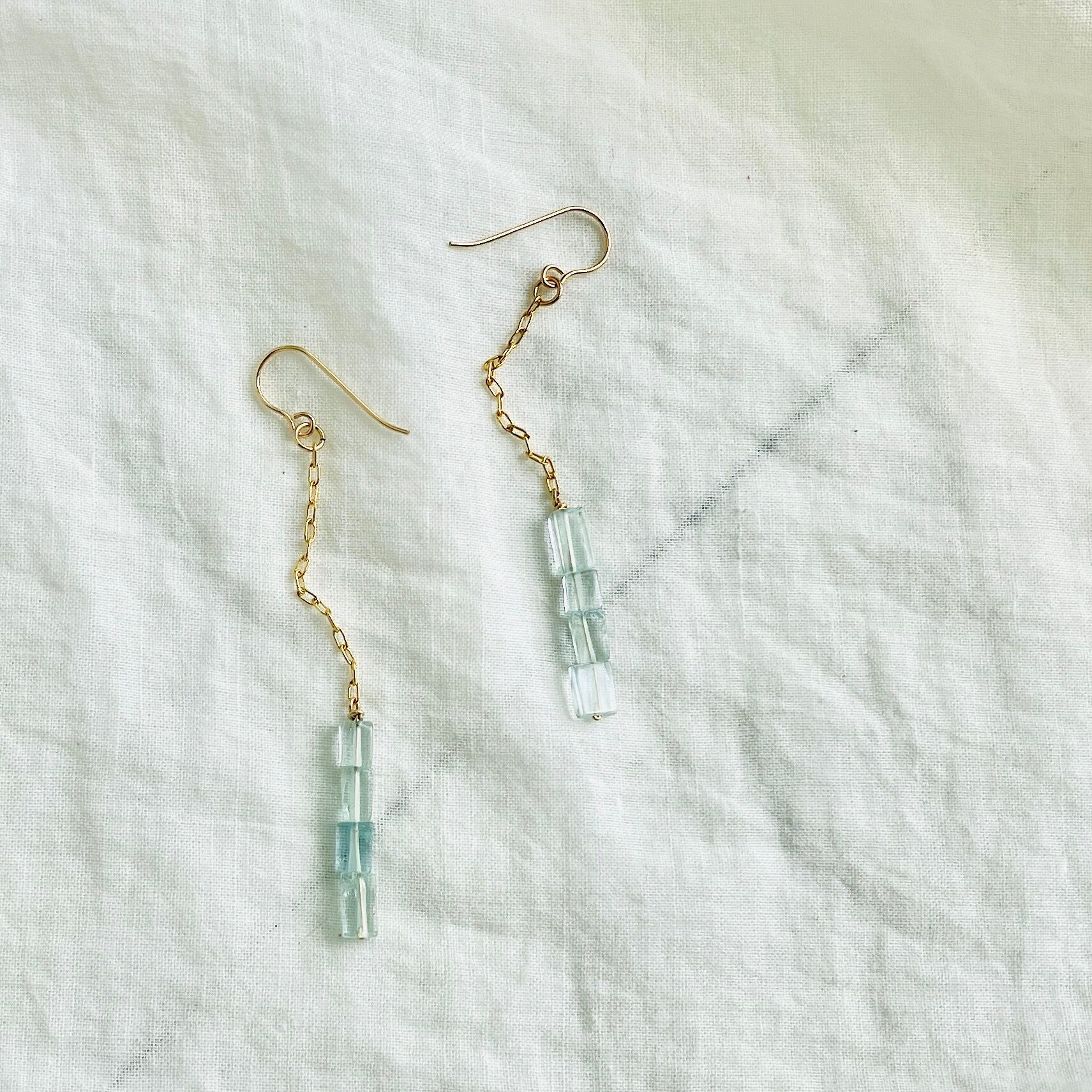 ゴールドロングピアス 楽天市場】K10 イエローゴールド ディアドロップ ロング チェーン