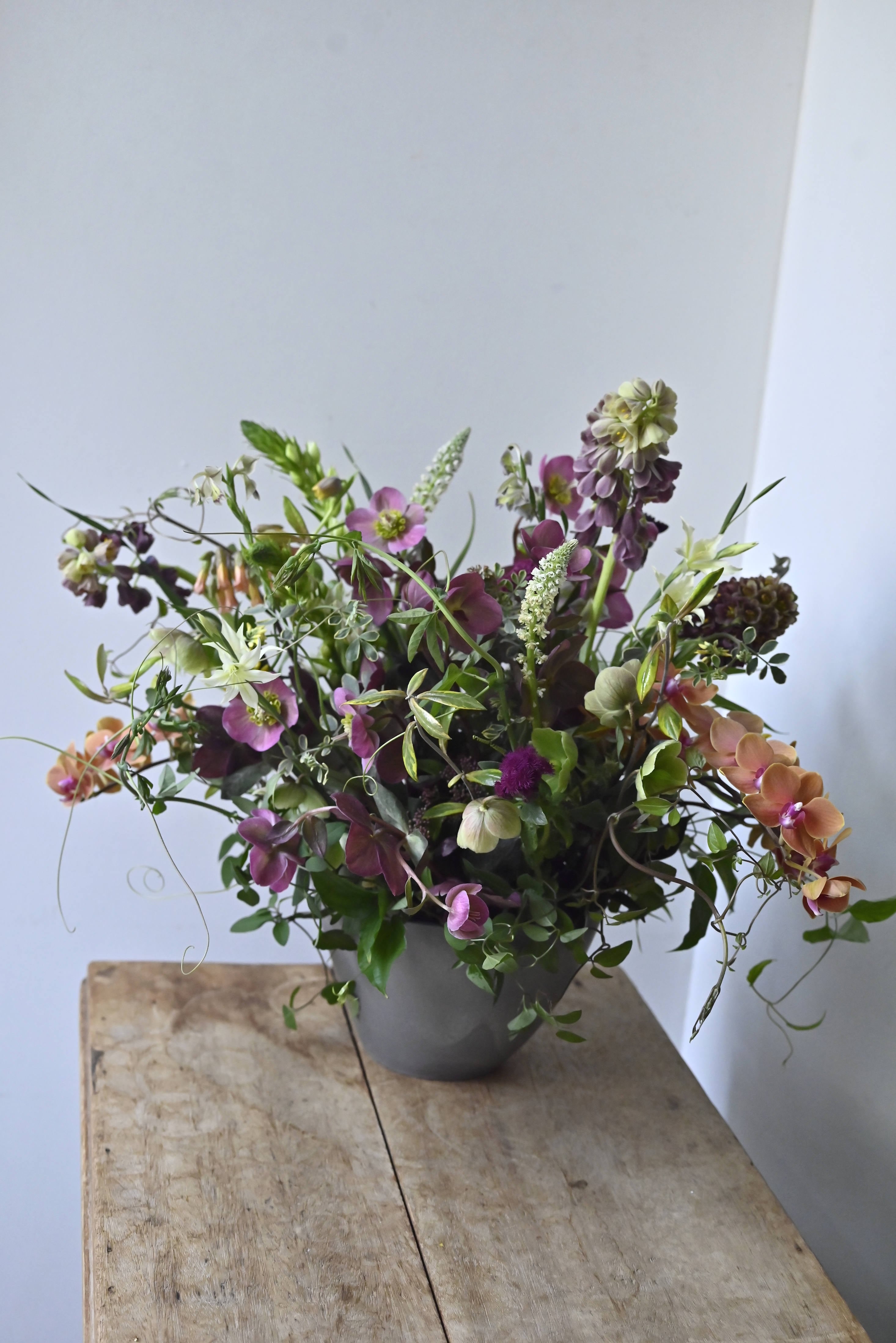 【母の日《通常》5/4~5/10のお届け】Mother's Day Arrangement Lサイズ