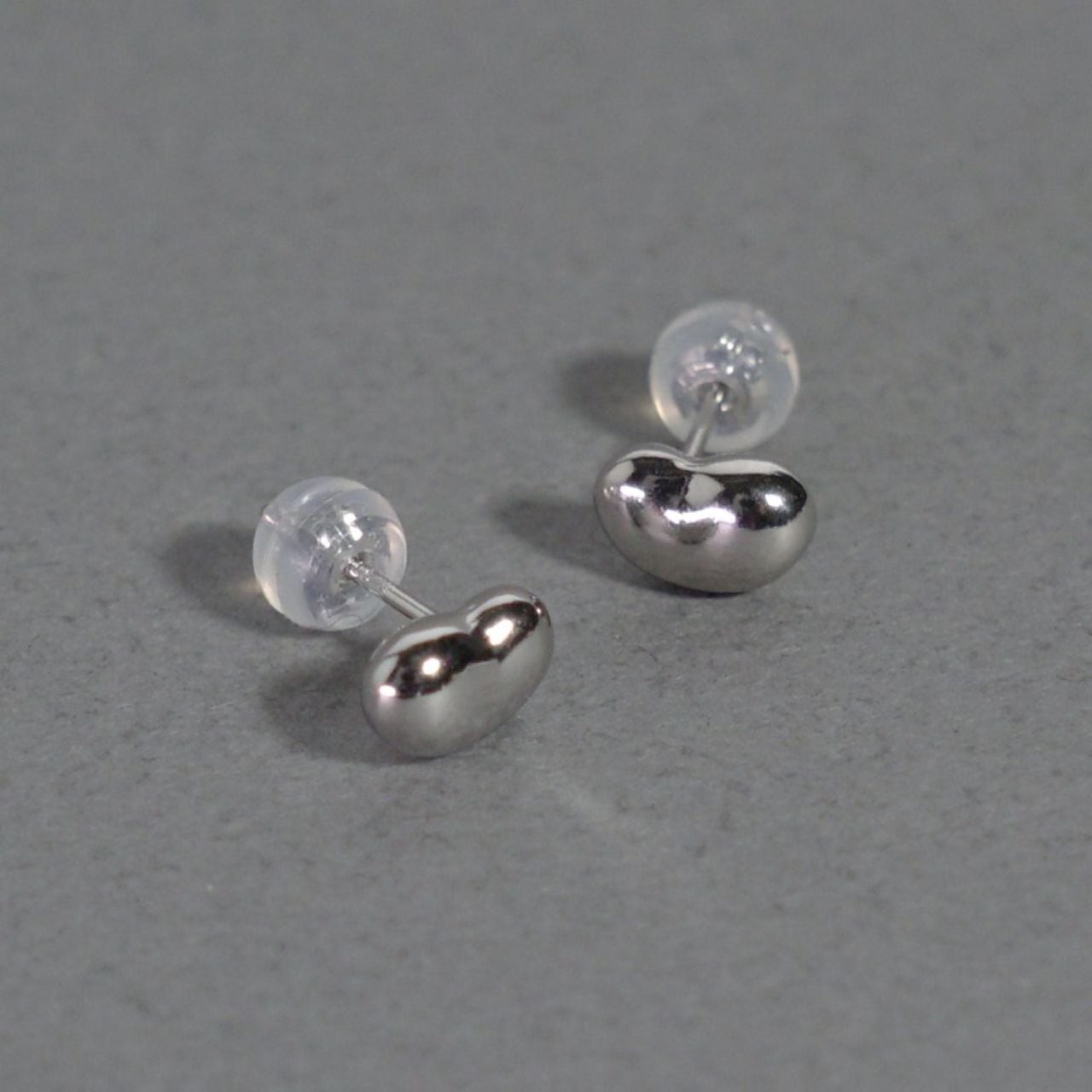 プラチナ Pt900 ビーンズピアス | ETmam（エトマ）｜公式