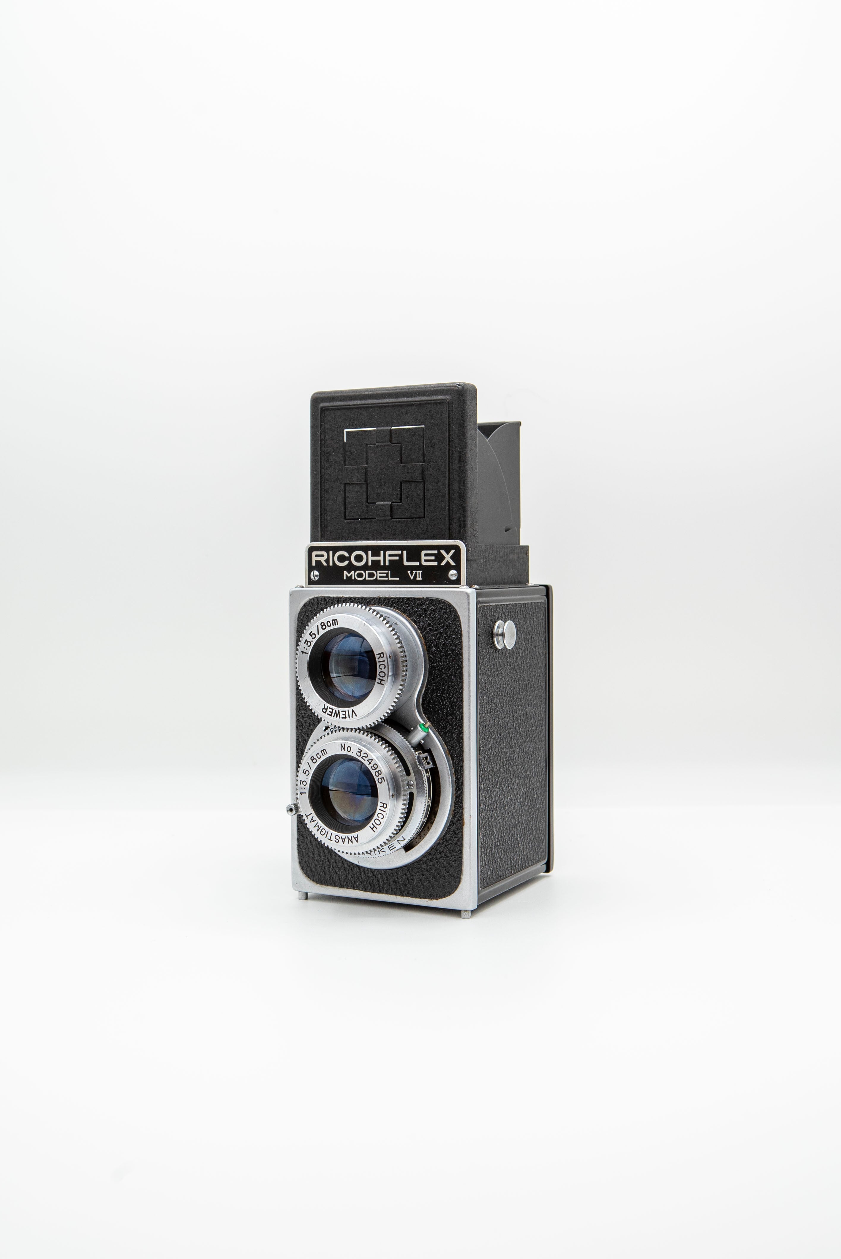 RICOHFLEX Millio/ 二眼レフカメラ 二眼レフカメラ RICOH FLEX Ⅶ リコーフレックス7 【送料無料