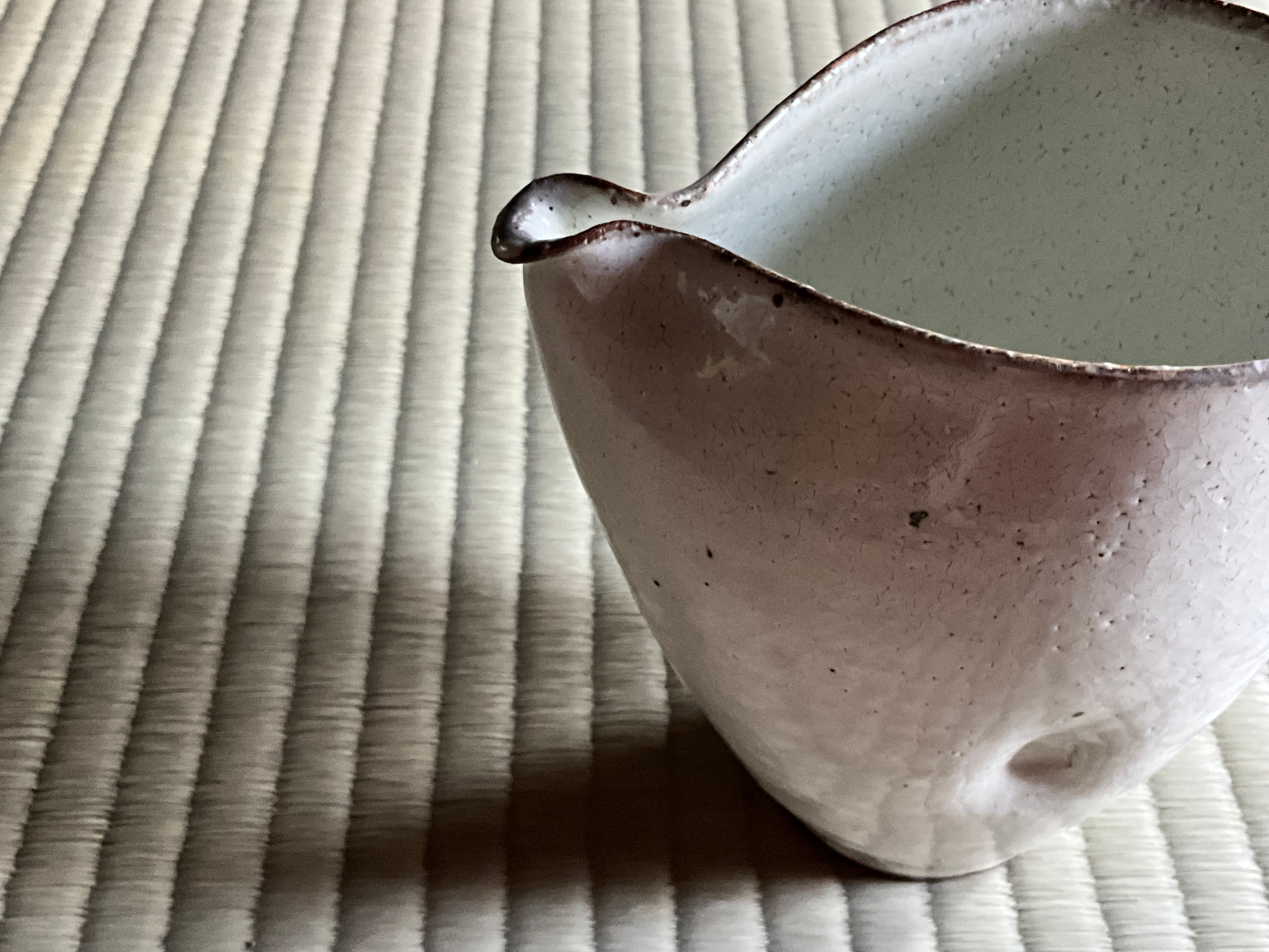 白泥片口酒器 大 | ohmitogei