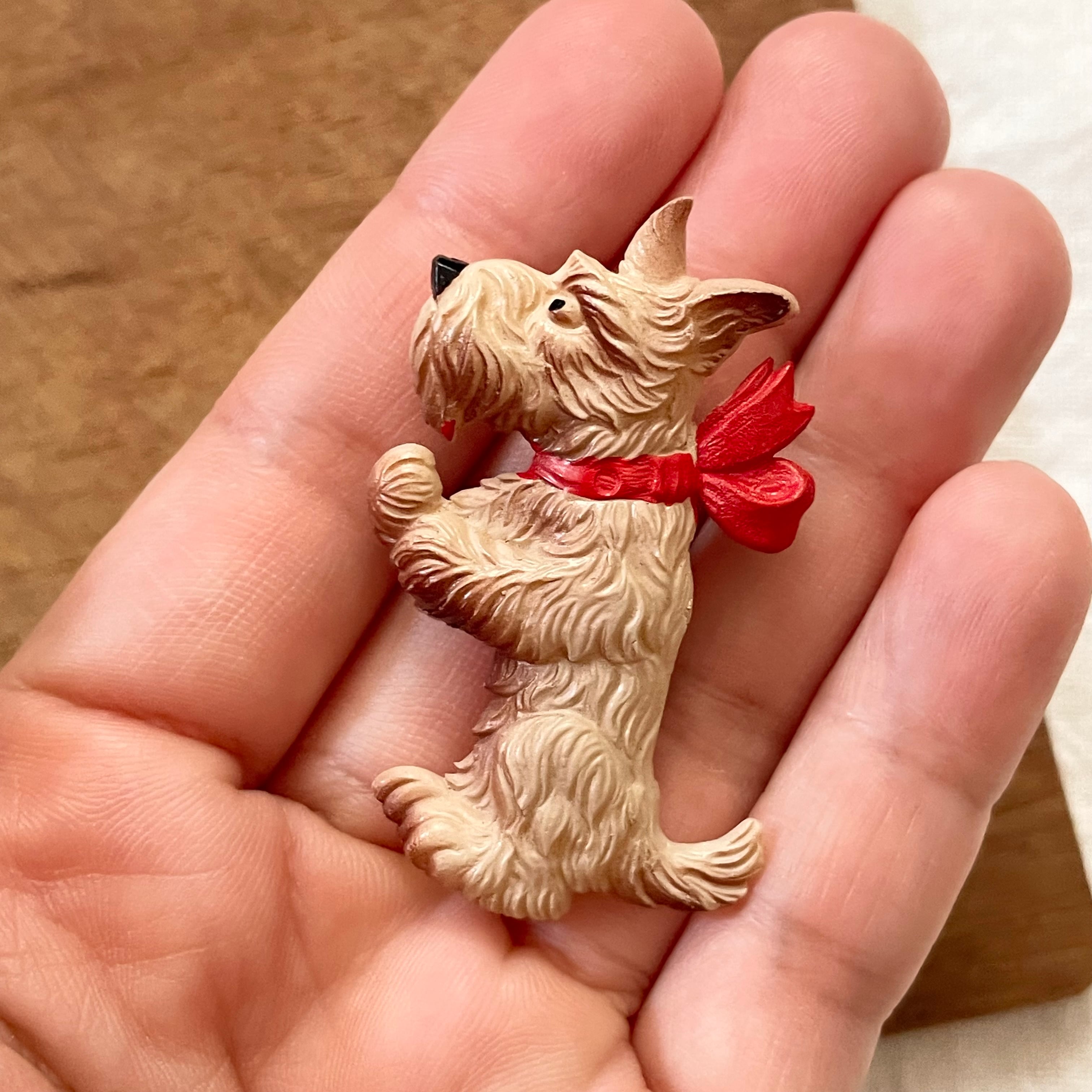 もふ犬ブローチ