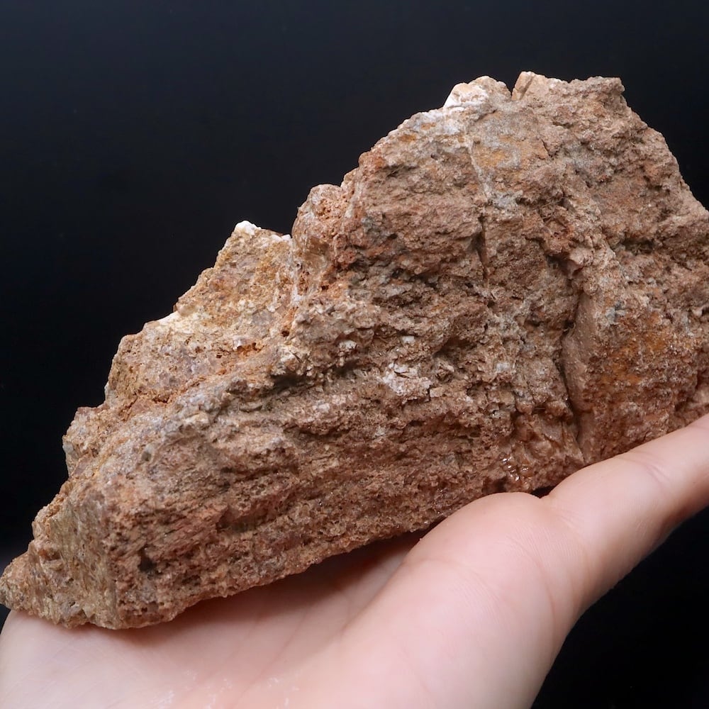 自主採掘！グロッシュラー ガーネット546.6g GN321 原石 鉱物 天然石