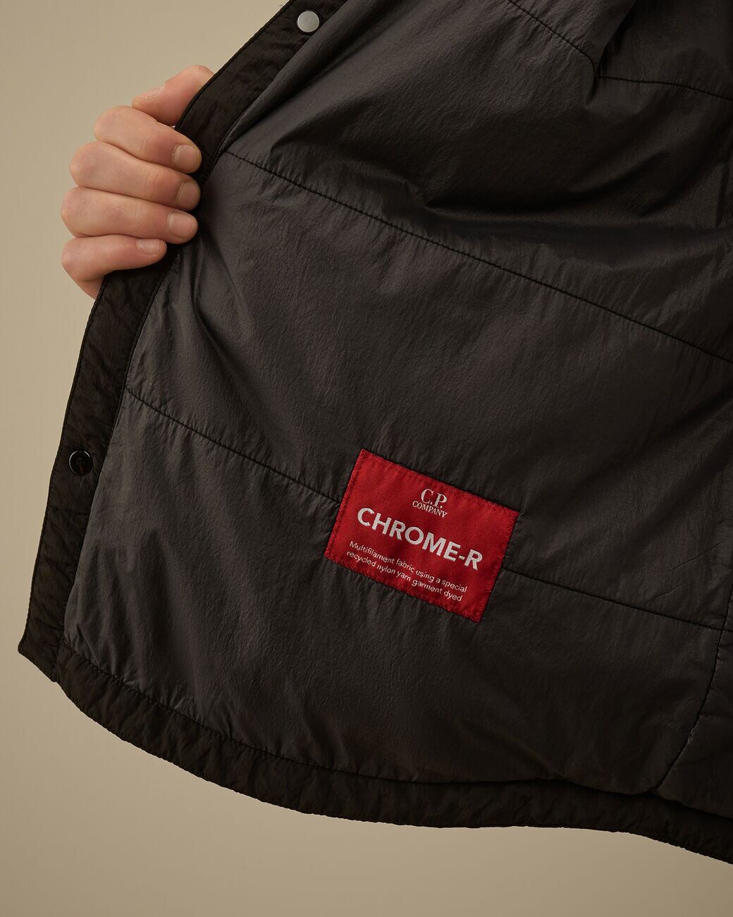 25AW】C.P COMPANY シーピーカンパニー / OVERSHIRT PADDED IN CHROME