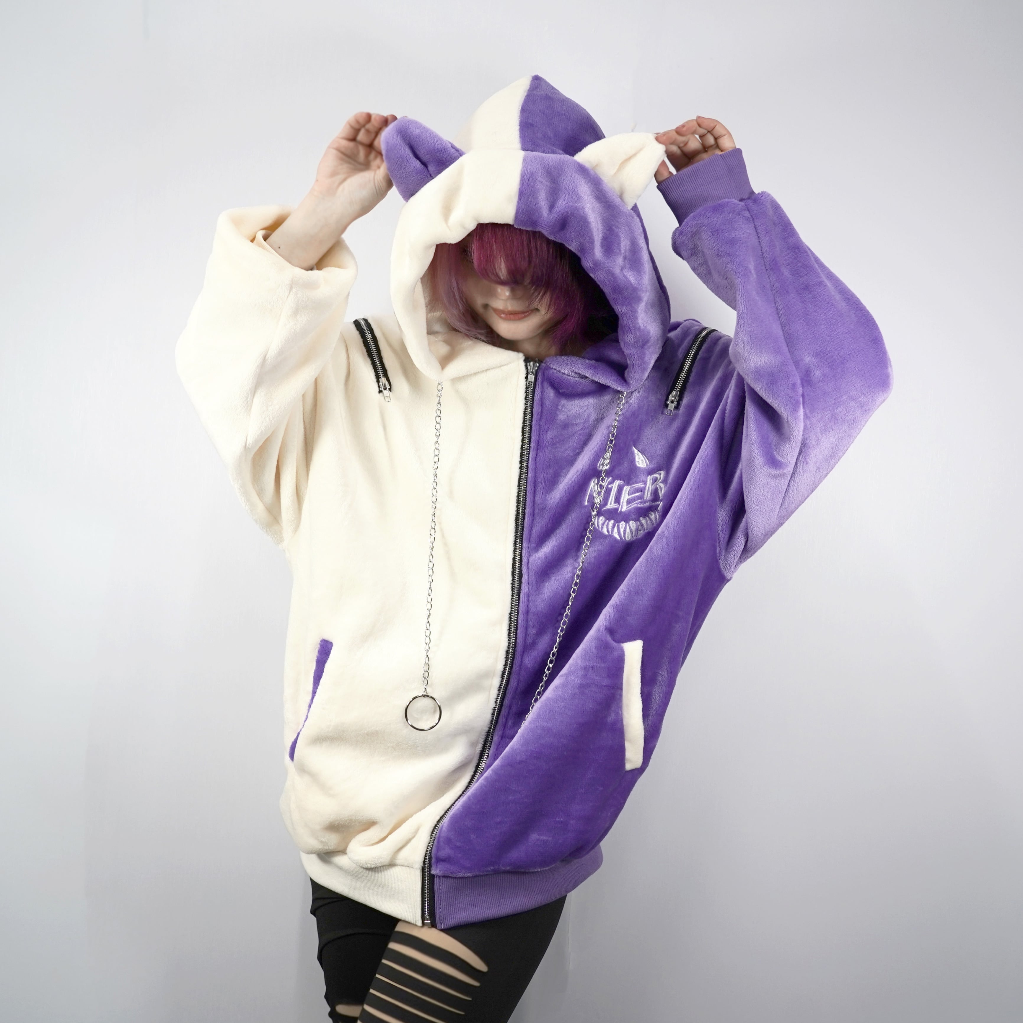 ma♡shop✨様へ♥ 先着50点限定60%OFF》耳付きDEVIL刺繍2WAY超ふわもこTWO-TONE OUTER