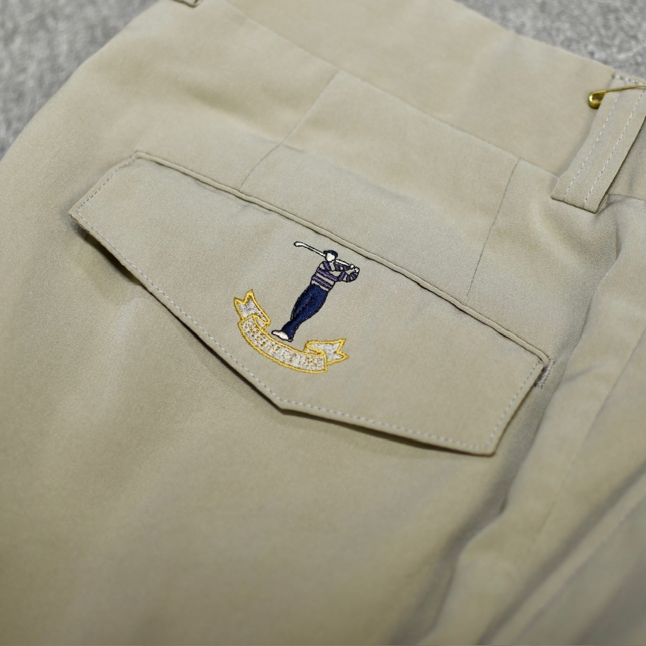 drape silhouette golf embroidery 2tuck slacks