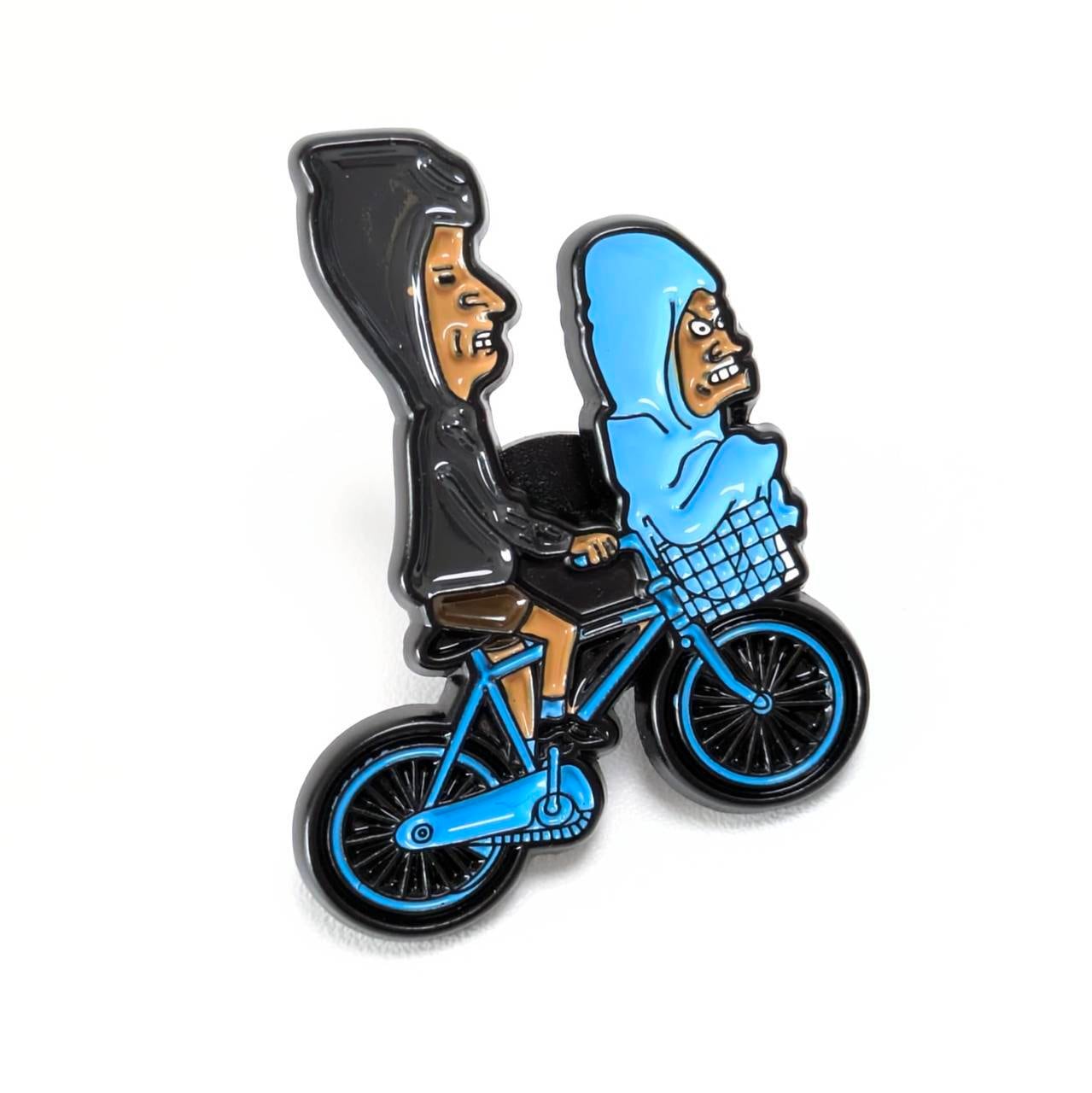 送料無料！ ★ピンズ PINS★ピンバッジ 【 Beavis and Butt-Head（ビーバスアンドバットヘッド）】 『 E.T. イーティー』 〚アメリカン雑貨 アメトイ〛