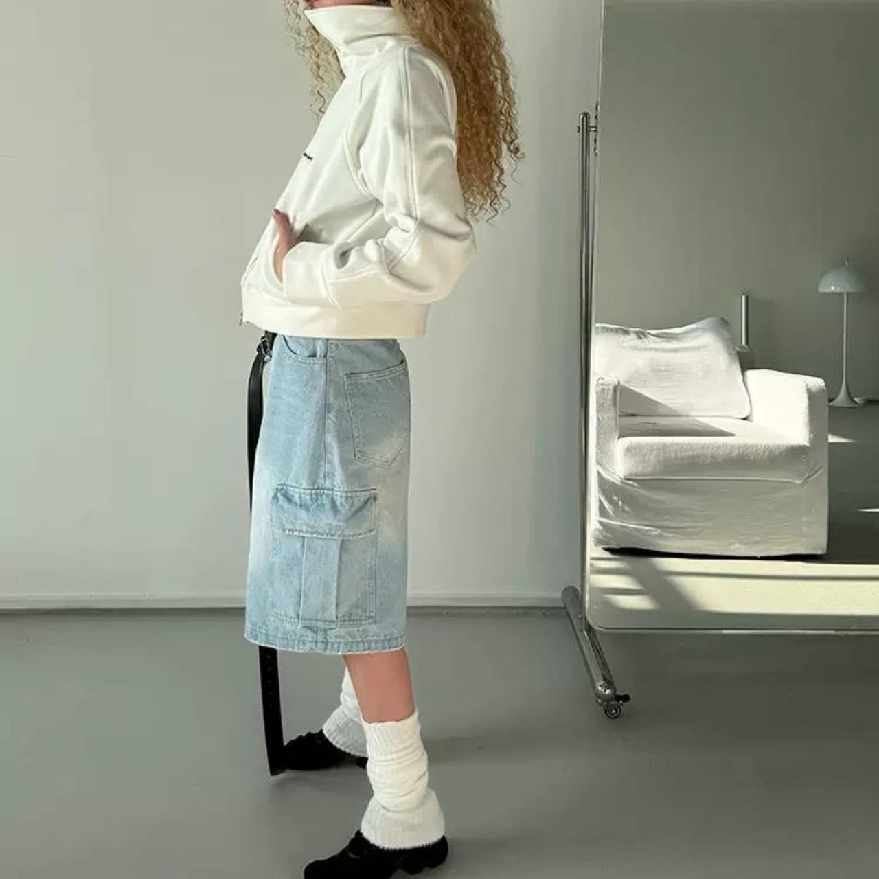 ホワイトショートジップアップスウェット　LT0040055