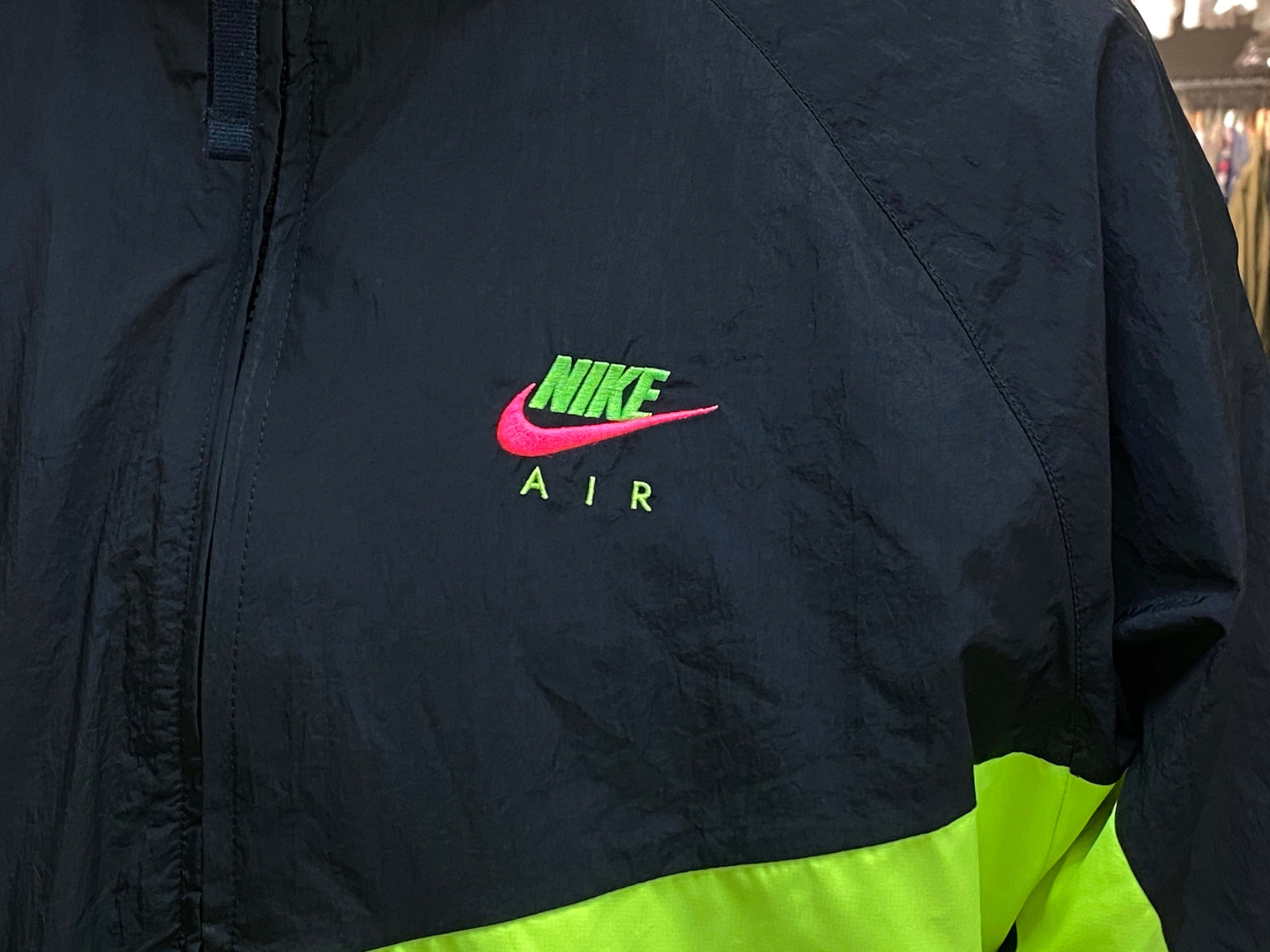 Lサイズ 新品 Nike City Neon Hbr Woven Jacket