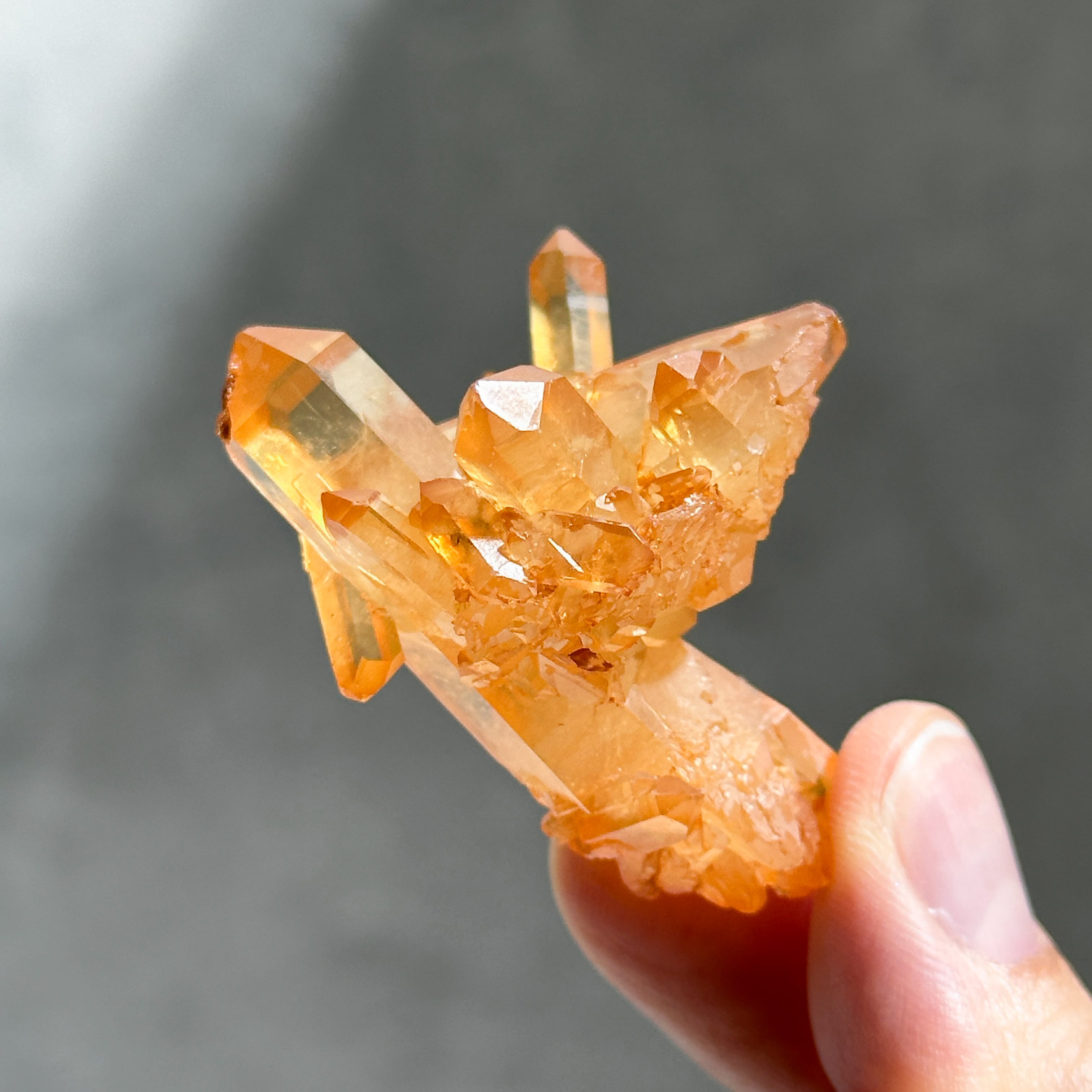 aki スモーキークォーツ タワー aki スモーキークォーツ タワー スモーキークォーツタワー