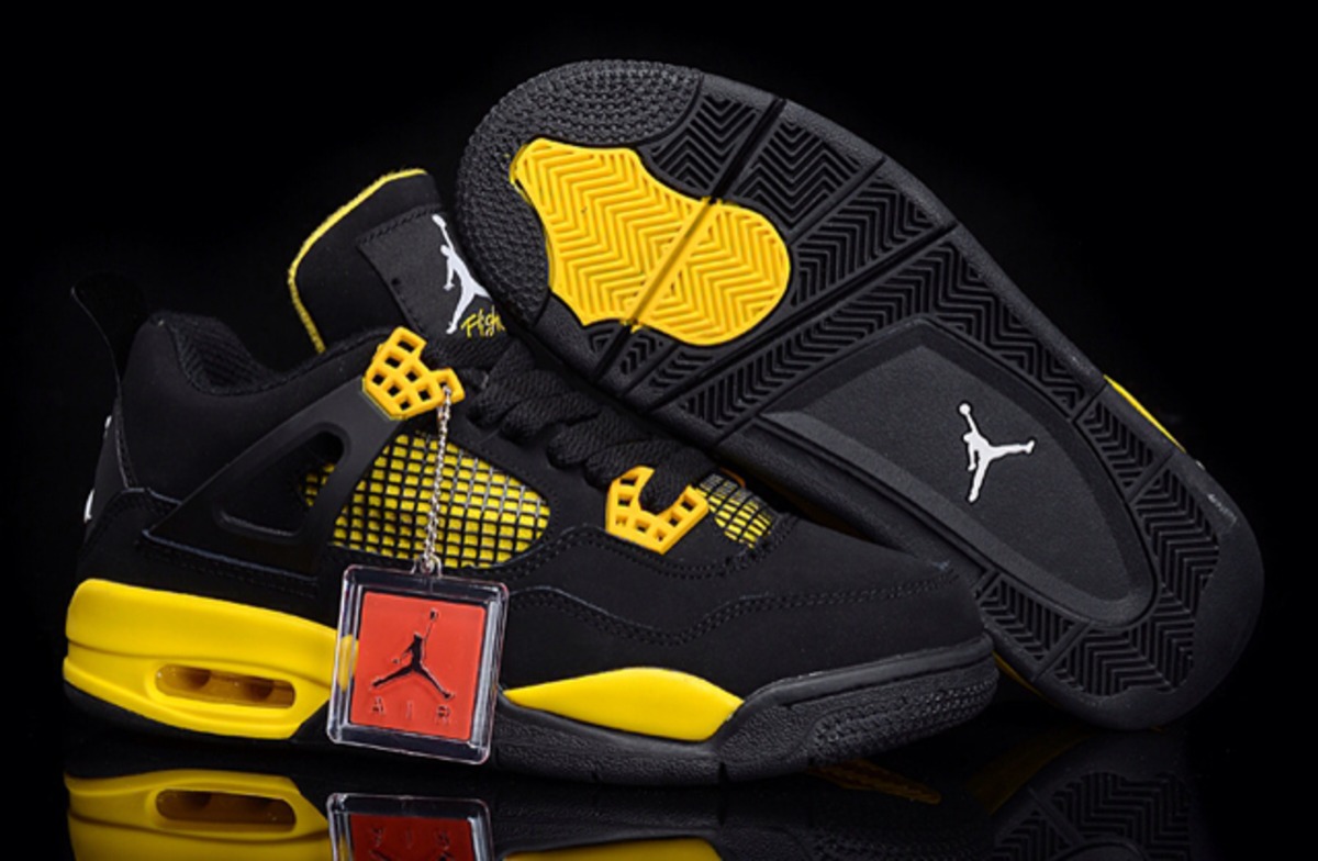 Nike air jordan 4 fear. Nike Air Jordan 4 Yellow. Nike Air Jordan 4 Black Yellow. Air Jordan 4 Black Yellow. Nike Air Jordan 4 Black.