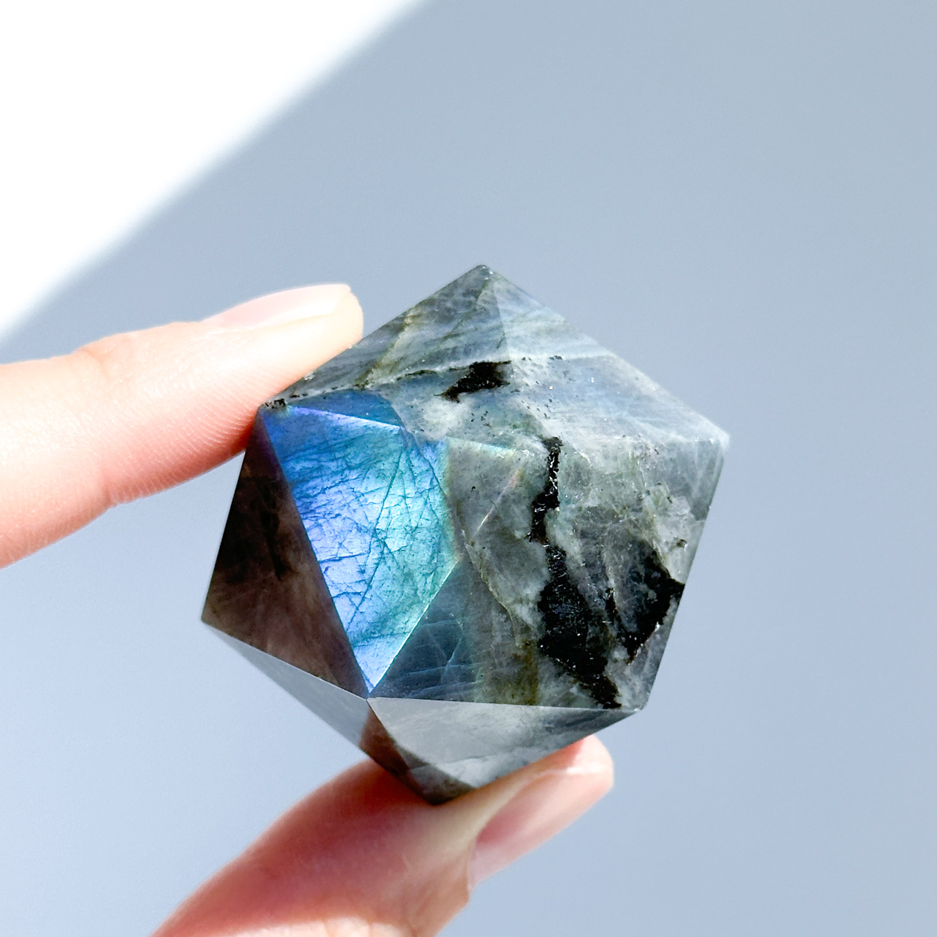 天然石ラブラドライトパーツ　ドラゴン　No.2130 ラブラドライト 正二十面体 03◇ Labradorite ◇天然石・鉱物
