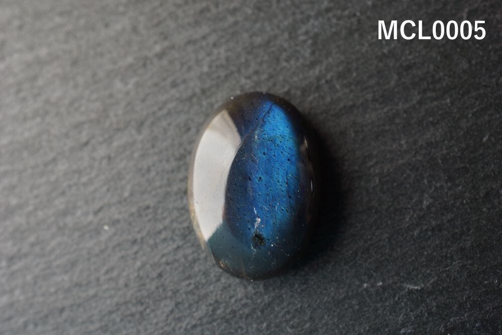 ブラックラブラドライト<16×11×5mmルース>【MCL0005】