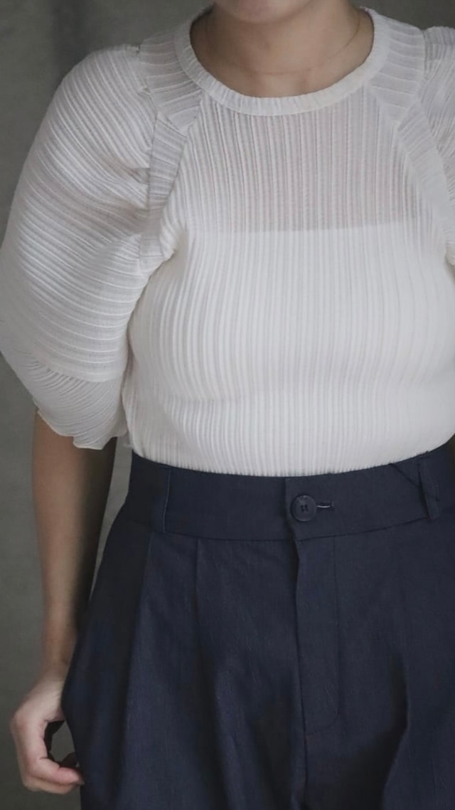 即納 pleats cut blouse (ivory)