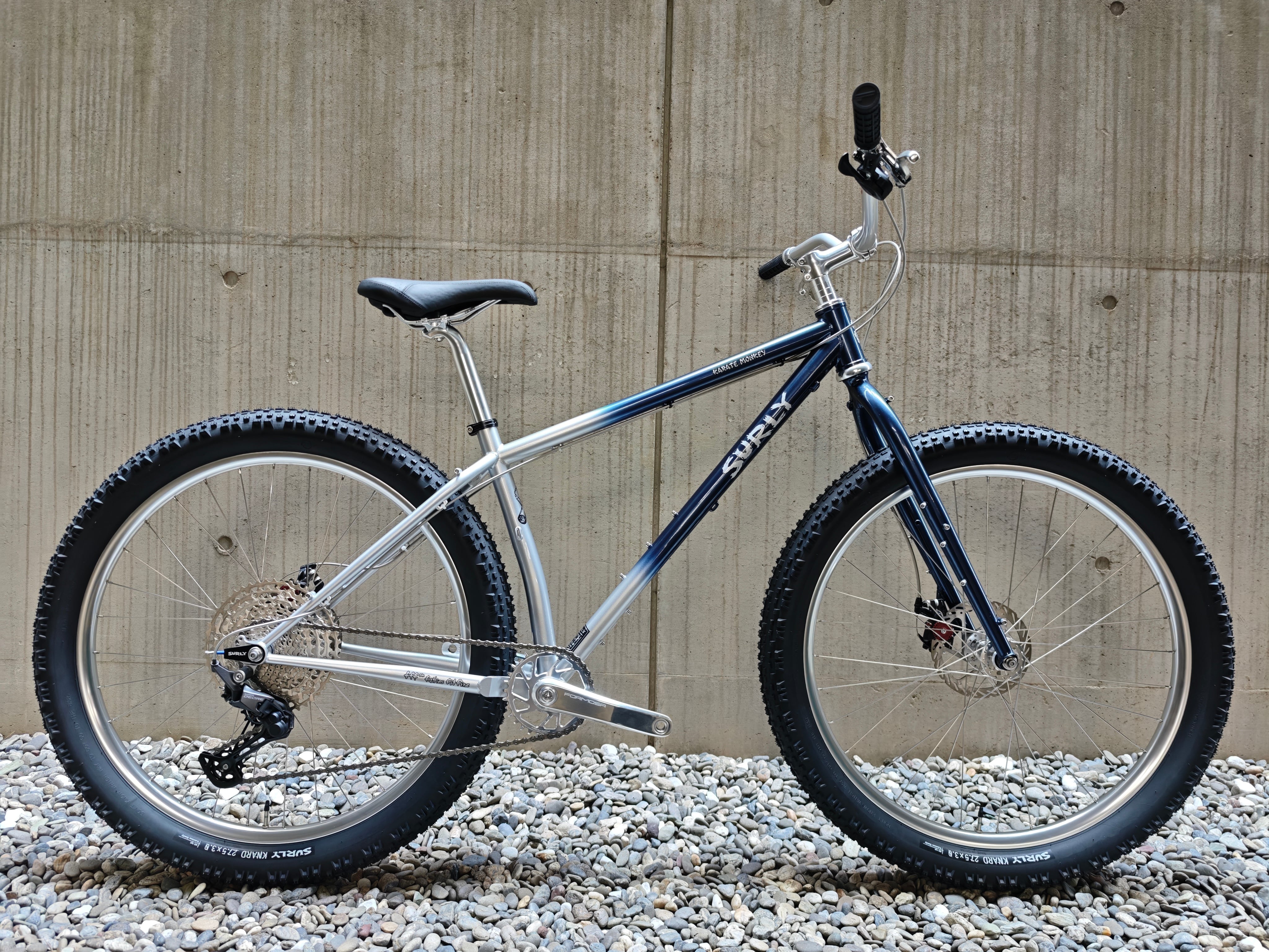 SURLY 【 Krampus 】（サーリー クランパス）MTB 29er セミファット