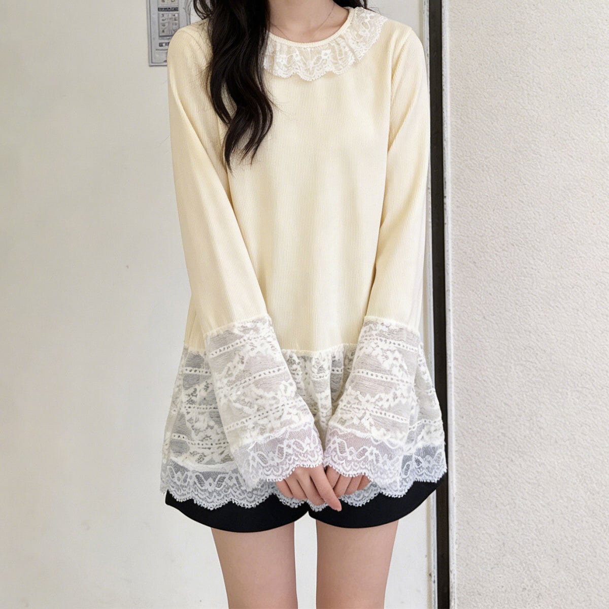 レース切り替え 長袖 Tシャツ トップス レディース 春夏秋 韓国 きれいめ 大人 かわいい 重ね着風 レイヤード カットソー カジュアル 透け感 裾レース 袖レース 大人可愛い 大人女子