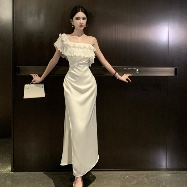 オフショルダー 気質満点 デート ウエストイン ライトベージュ S M L