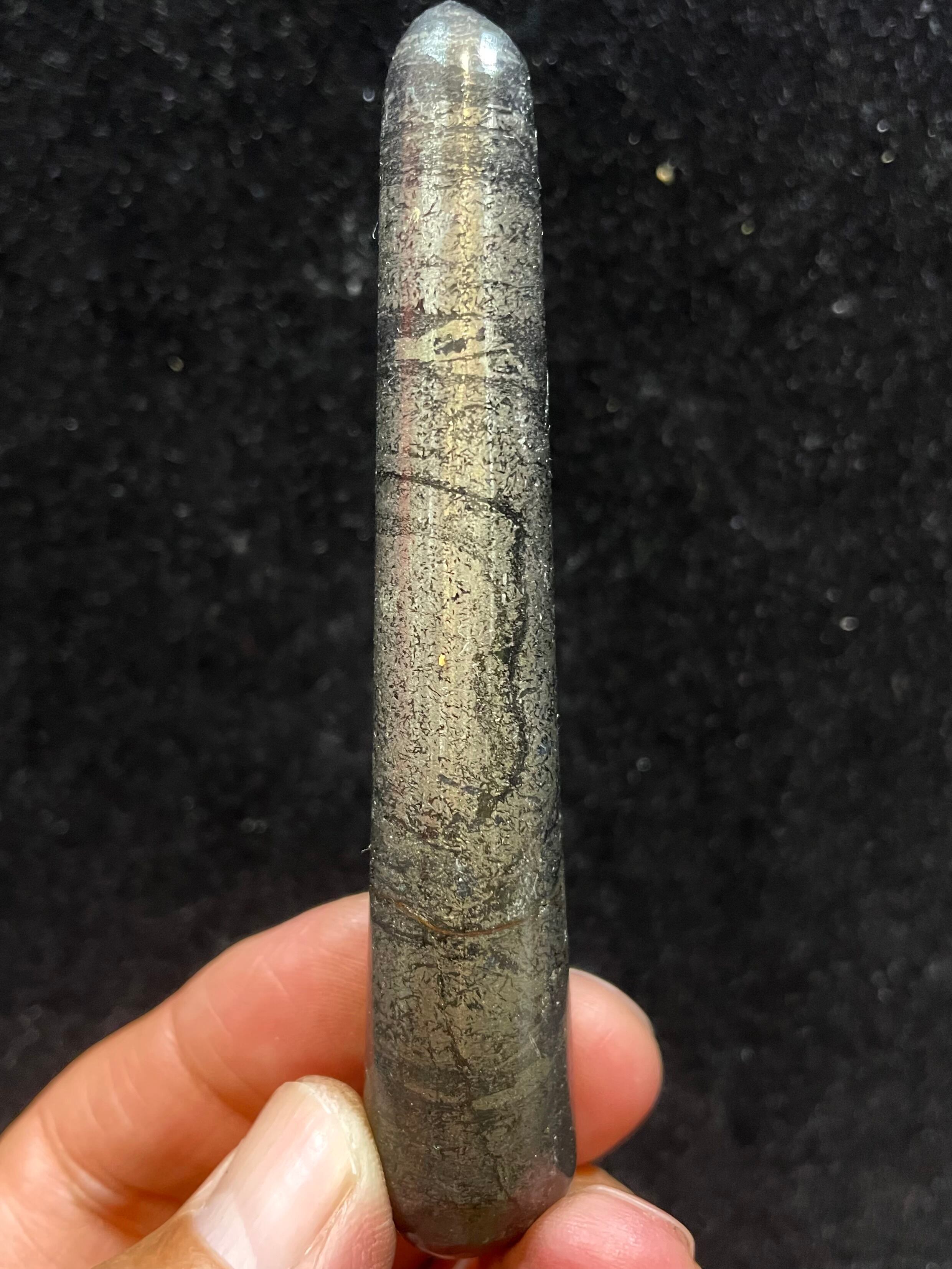 1) 大宇宙との共鳴!ユーフォラ・メテオライト「エイリアナイト」マッサージ・スティック