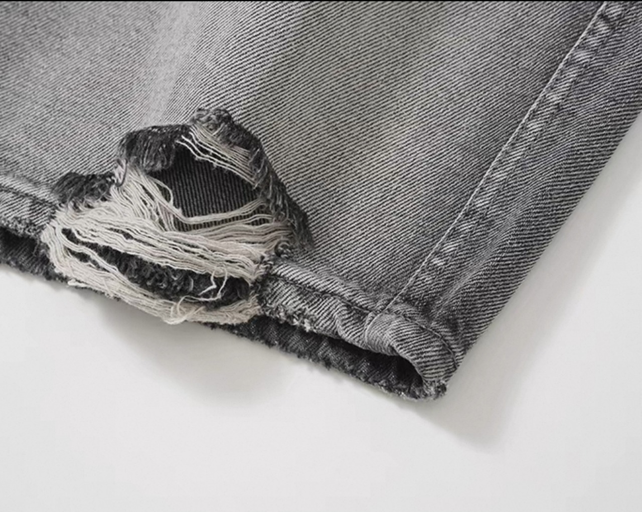 グライムウォッシュドショーツ