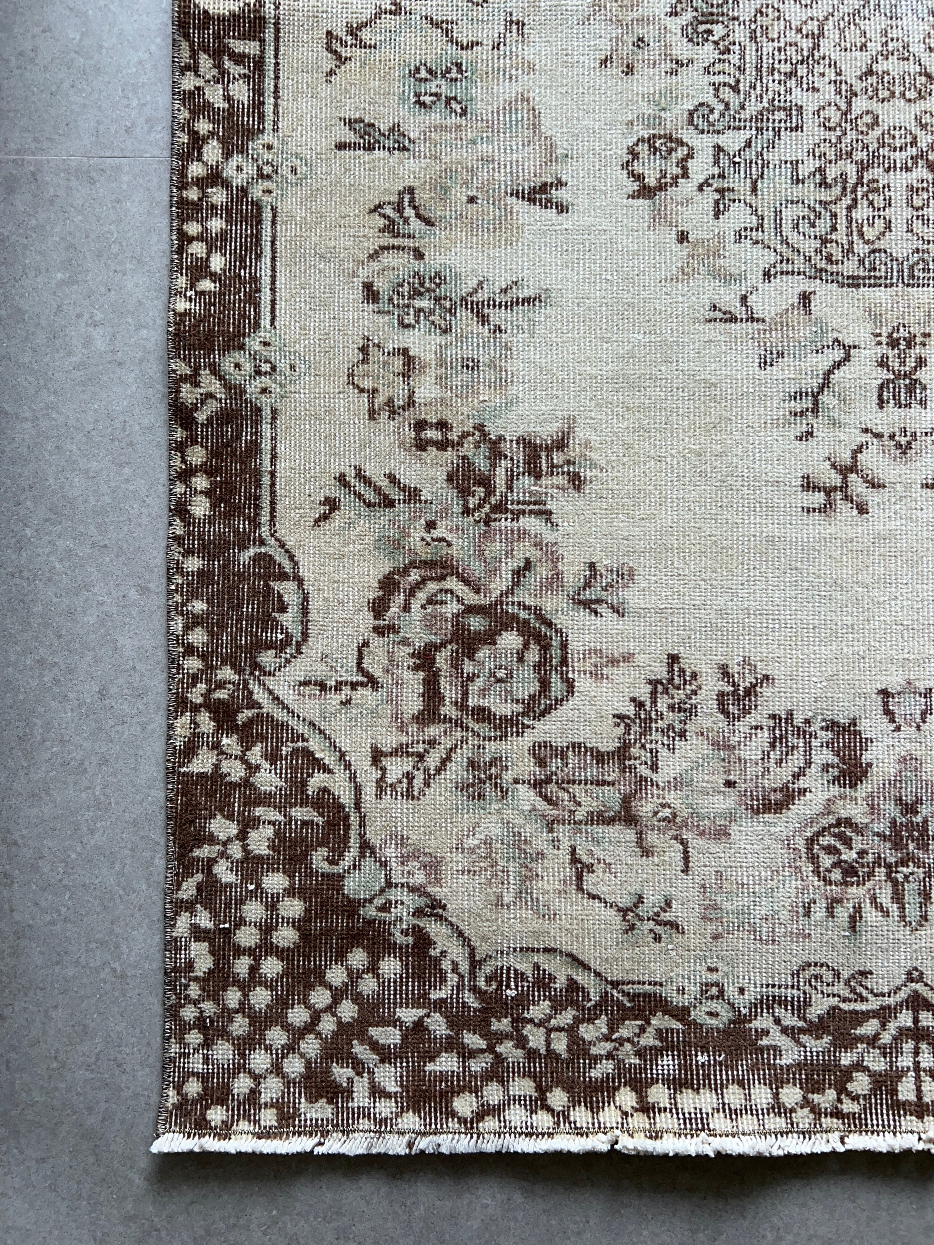 Vintage rug〈Brown Medalion〉203×112/ヴィンテージラグ トルコラグ