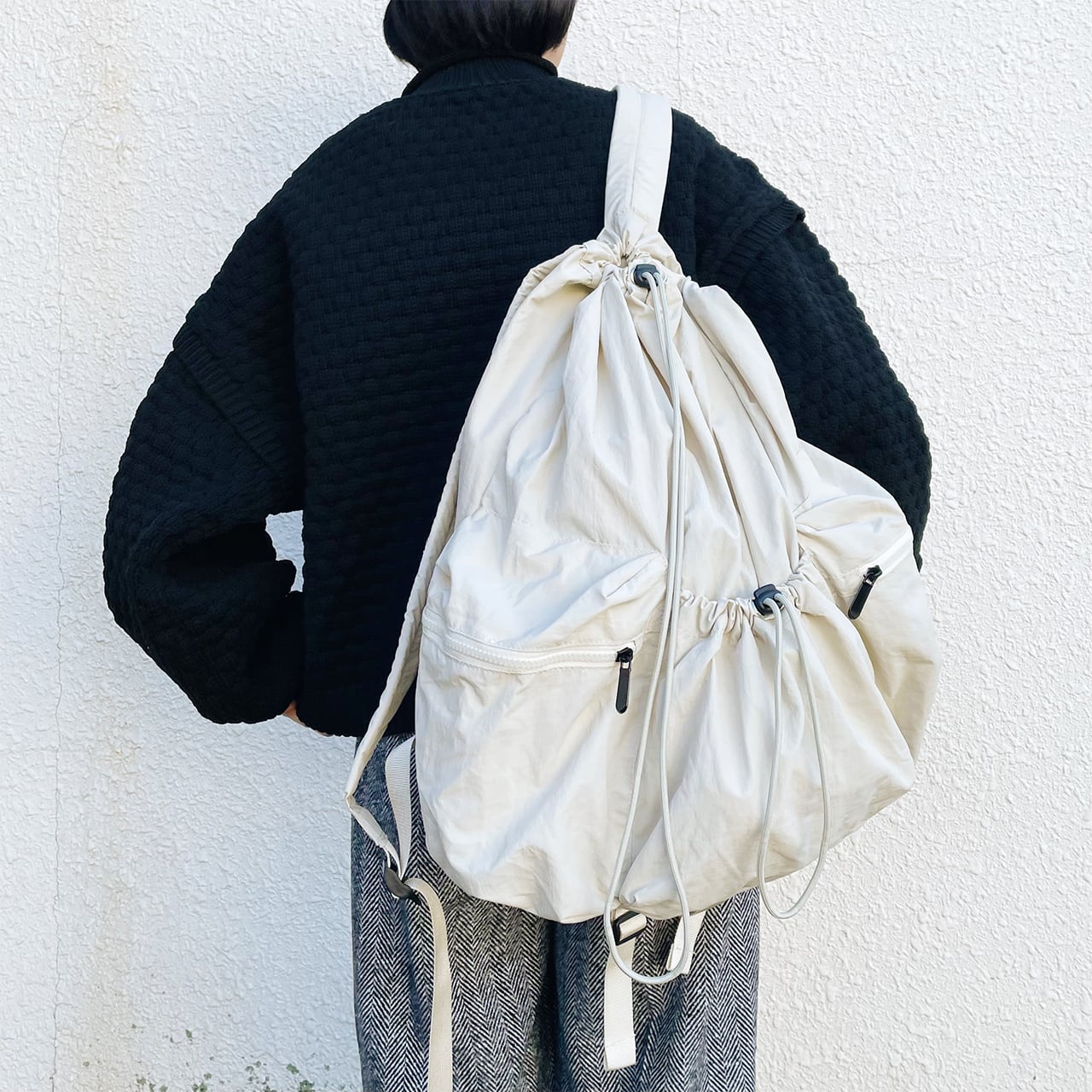 drawstring pocket backpack (ivory)