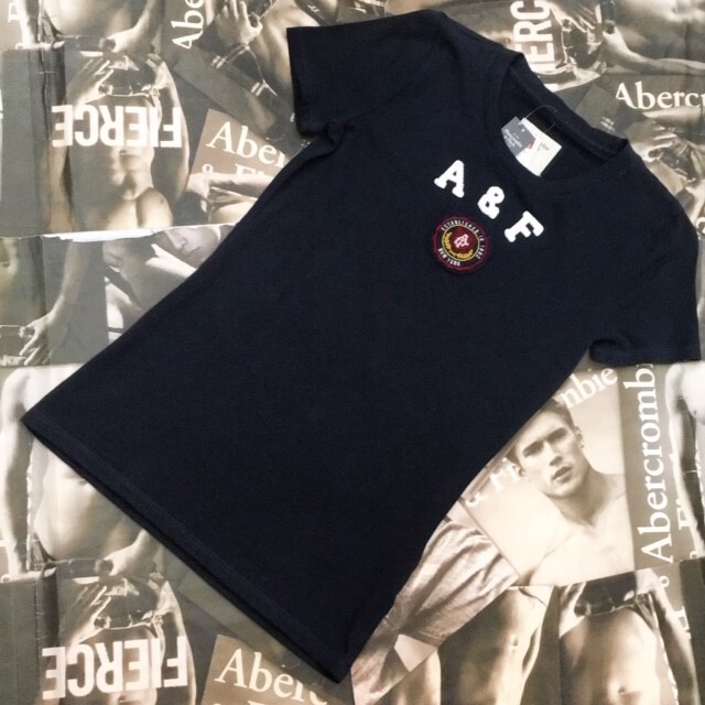 Abercrombie＆Fitch　WOMEN　Ｔシャツ　Ｍサイズ