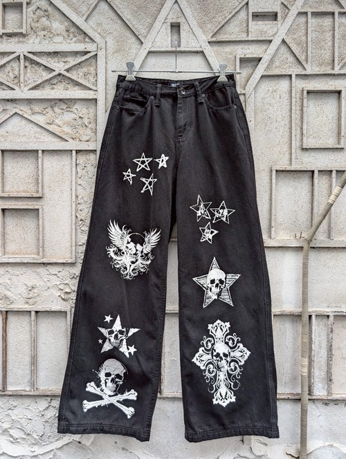 "SKULL" painted black denim pants