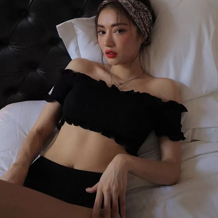 送料無料【予約商品】 (20024) オフショルダー フリル 水着 ワンピース