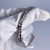 Long Maile Bangle