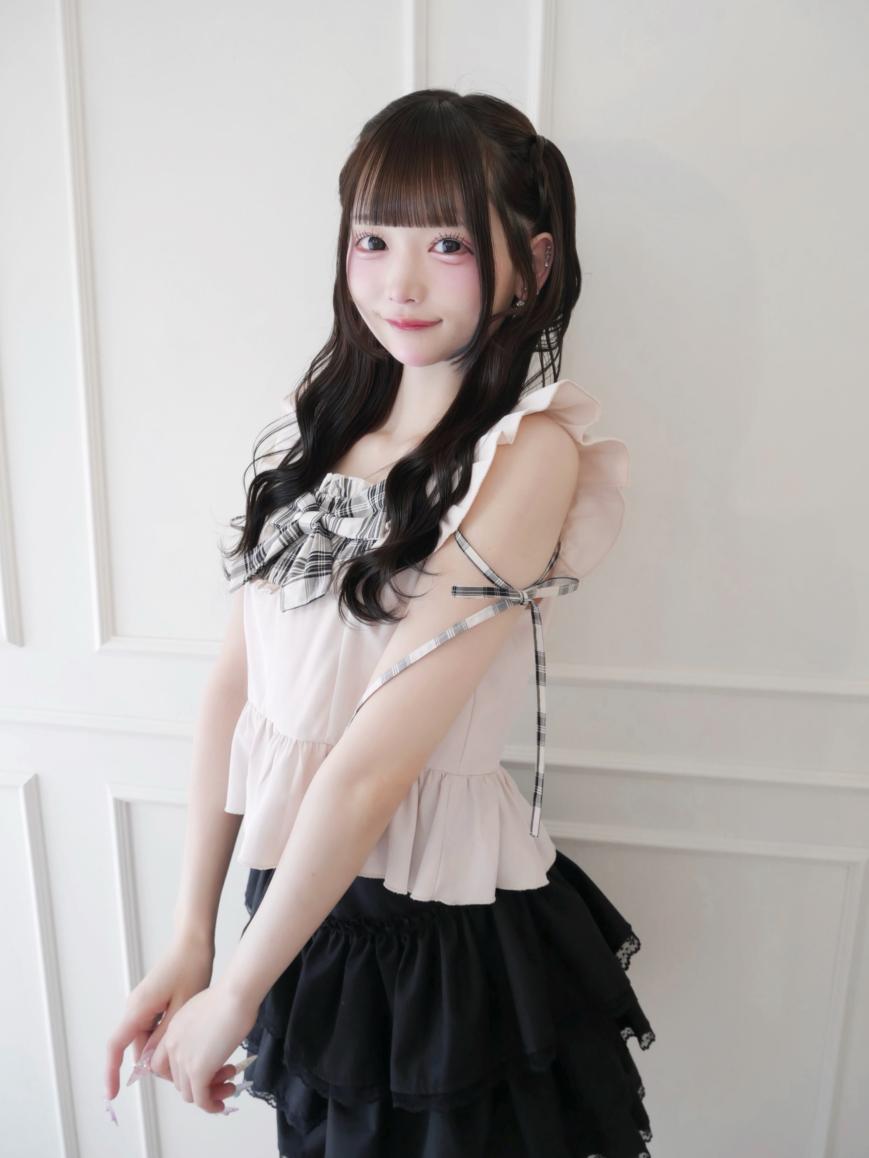 frill ribbon blouse