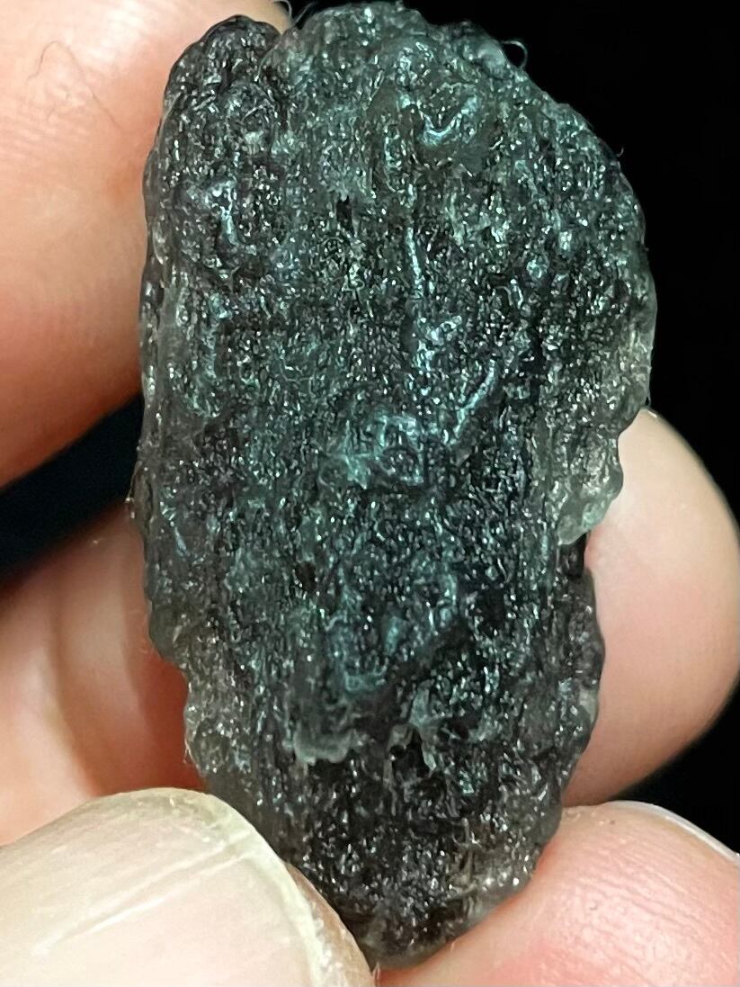 8) アグニマニタイト原石(小)