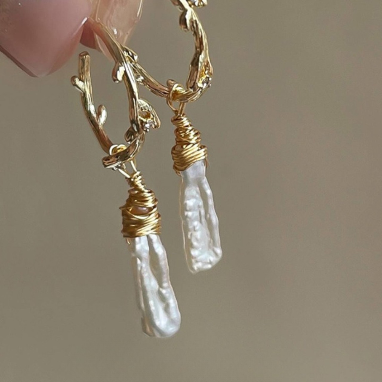 バロックパールゴールドピアス W10064