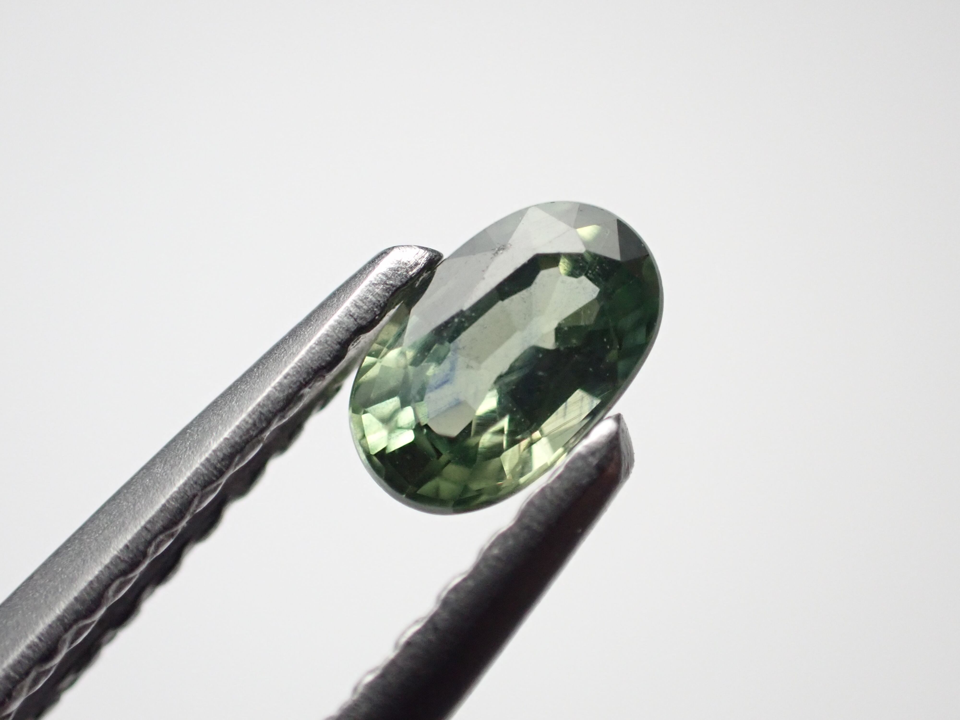 ペンタゴナイト 結晶原石 インド R8-6494 | MineralQuest