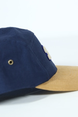 MOCO LOGO SUEDE PEAK 5 PANEL CAP [NAVY]