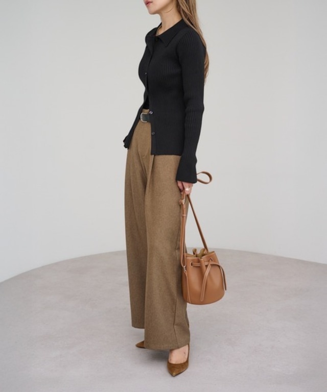 クラシカルシルエットパンツ