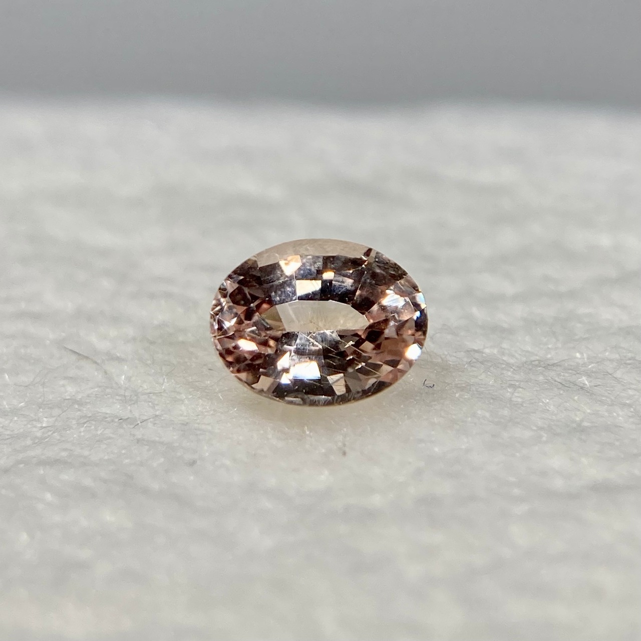オーバル サファイア ピンク系 約4.4mm*3.5mm  No.5