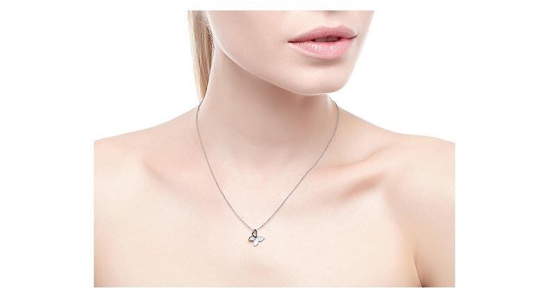 IUHA 繊細な輝き S925シルバー製 蝶 バタフライ ネックレス