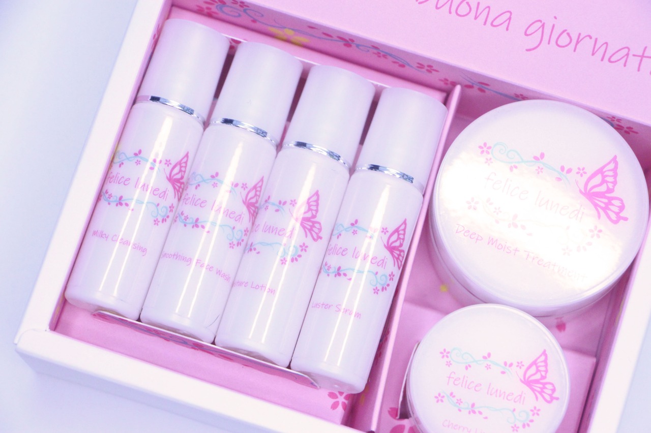 フェリーチェルネディの小箱（スキンケア・ヘアケア・リップケアセット）
