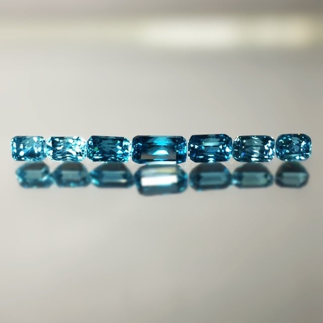 8.40ct S＋〜ブルージルコン・グラデーションセット No.3021 天然石