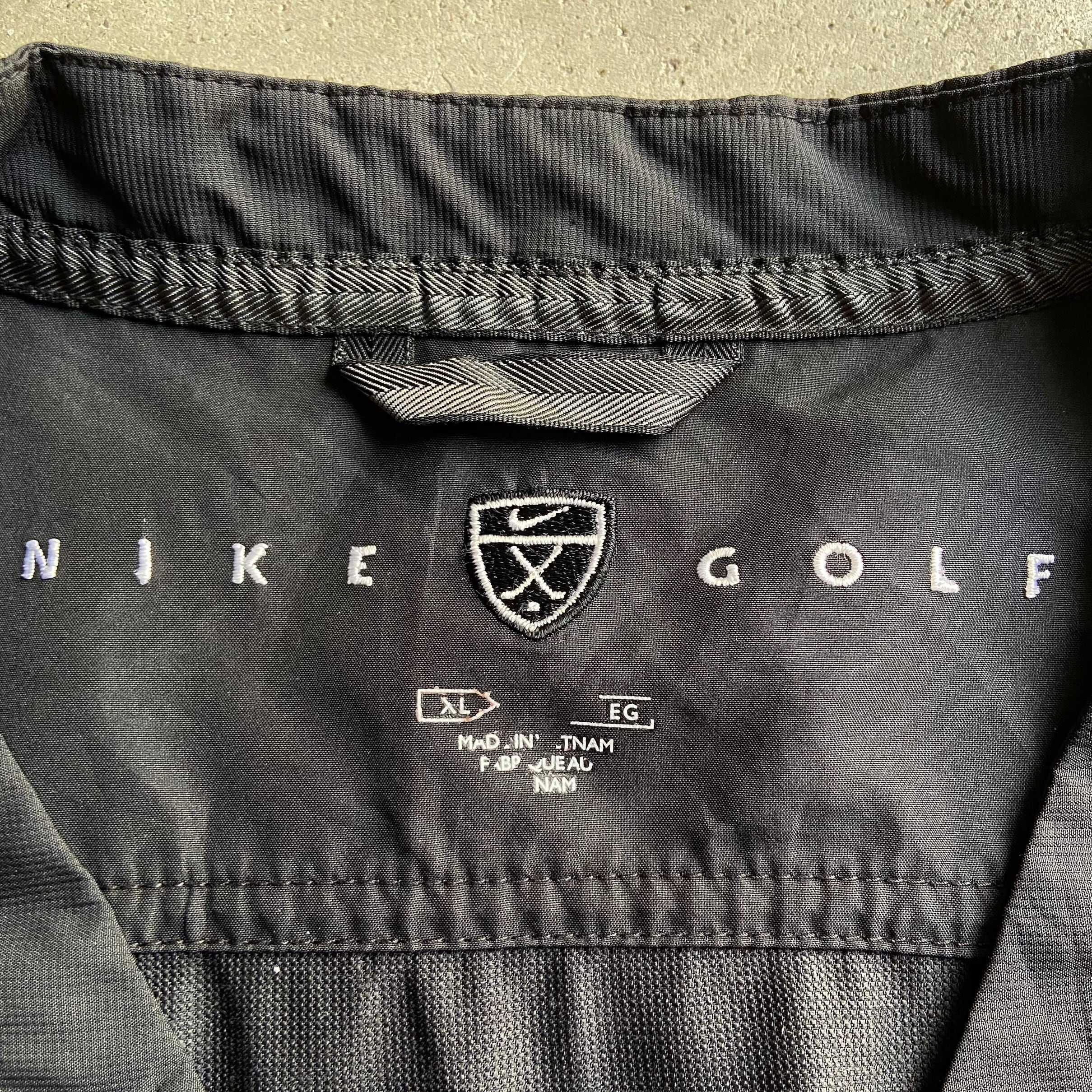 NIKE GOLF ナイキ ゴルフ スモールスウォッシュ 無地 ウォームアッププルオーバーベスト メンズXL 古着 ワンポイントロゴ刺繍 ブラック 黒  【ナイロンジャケット】 | cave 古着屋【公式】古着通販サイト