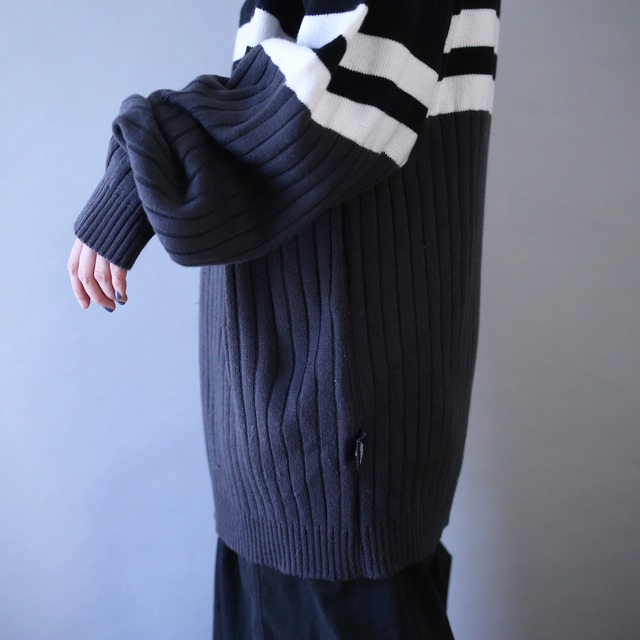 monotone switching color pattern over silhouette half-zip knit