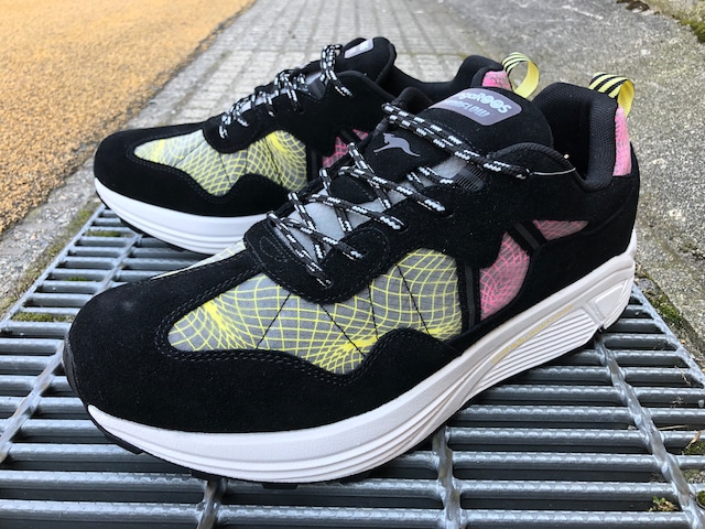 KANGAROOS DYNAFLOW VIBRAM (JET BLACK/NEON PINK)