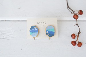 mugi　色の薄片　イヤリング