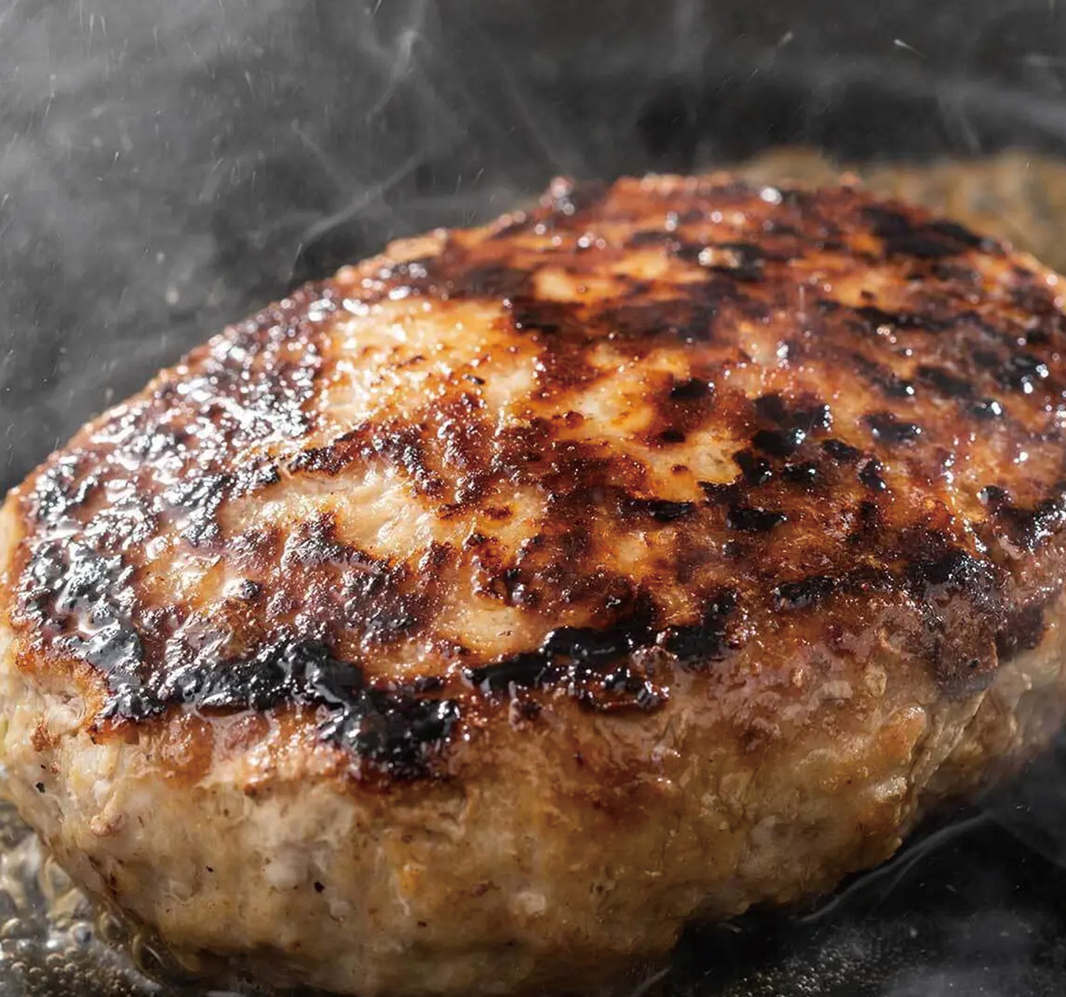 《送料無料》極上うしの中山ハンバーグ 8個 とにかくジューシー! 和牛オリンピック日本一の農場からお届け (150g×8個)