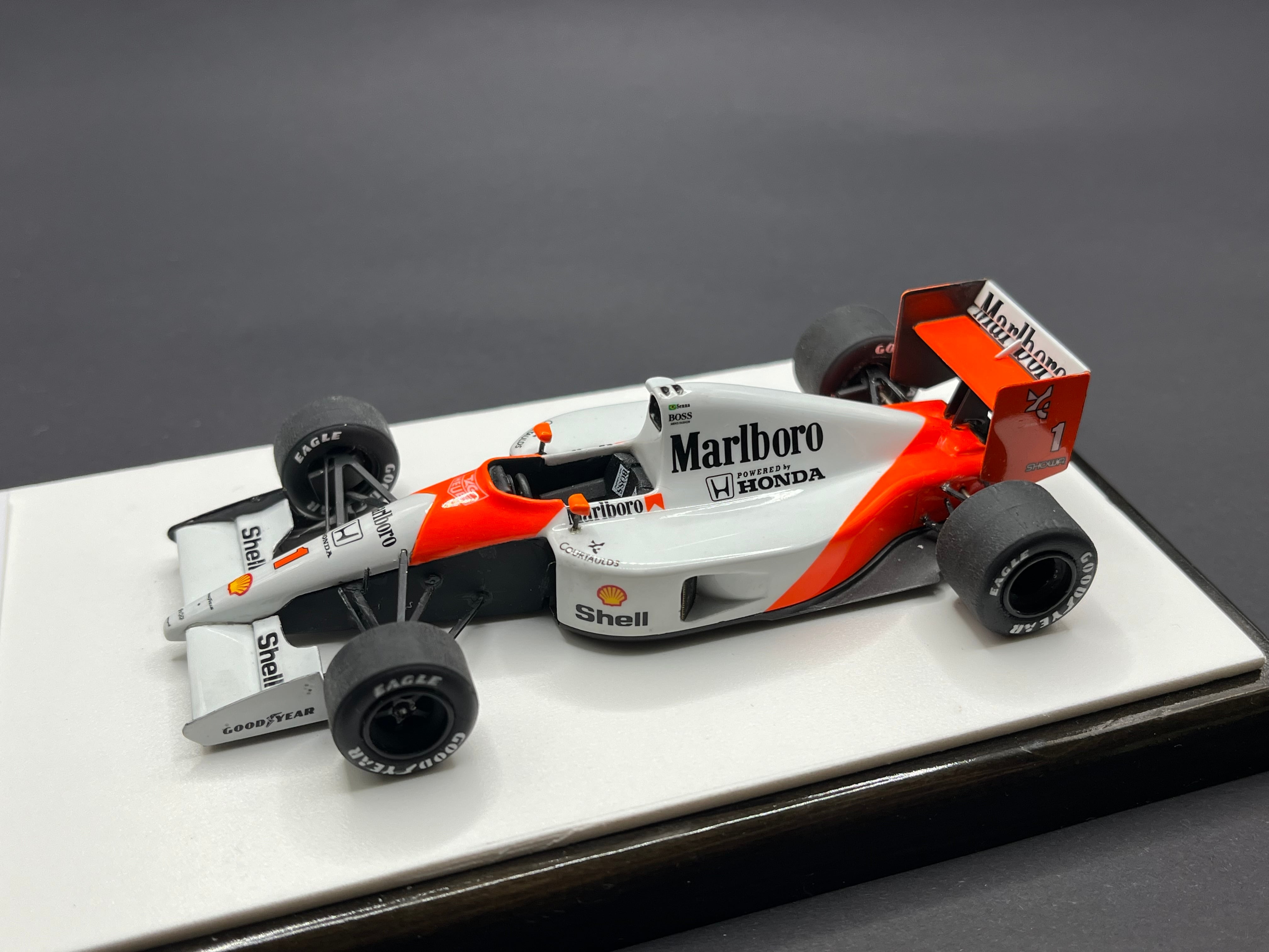 タメオ マクラーレンホンダMP4/6 完成品 1/43 1/43 Tameo マクラーレンホンダMP4/6 ［43コレクション］ | Ken-1